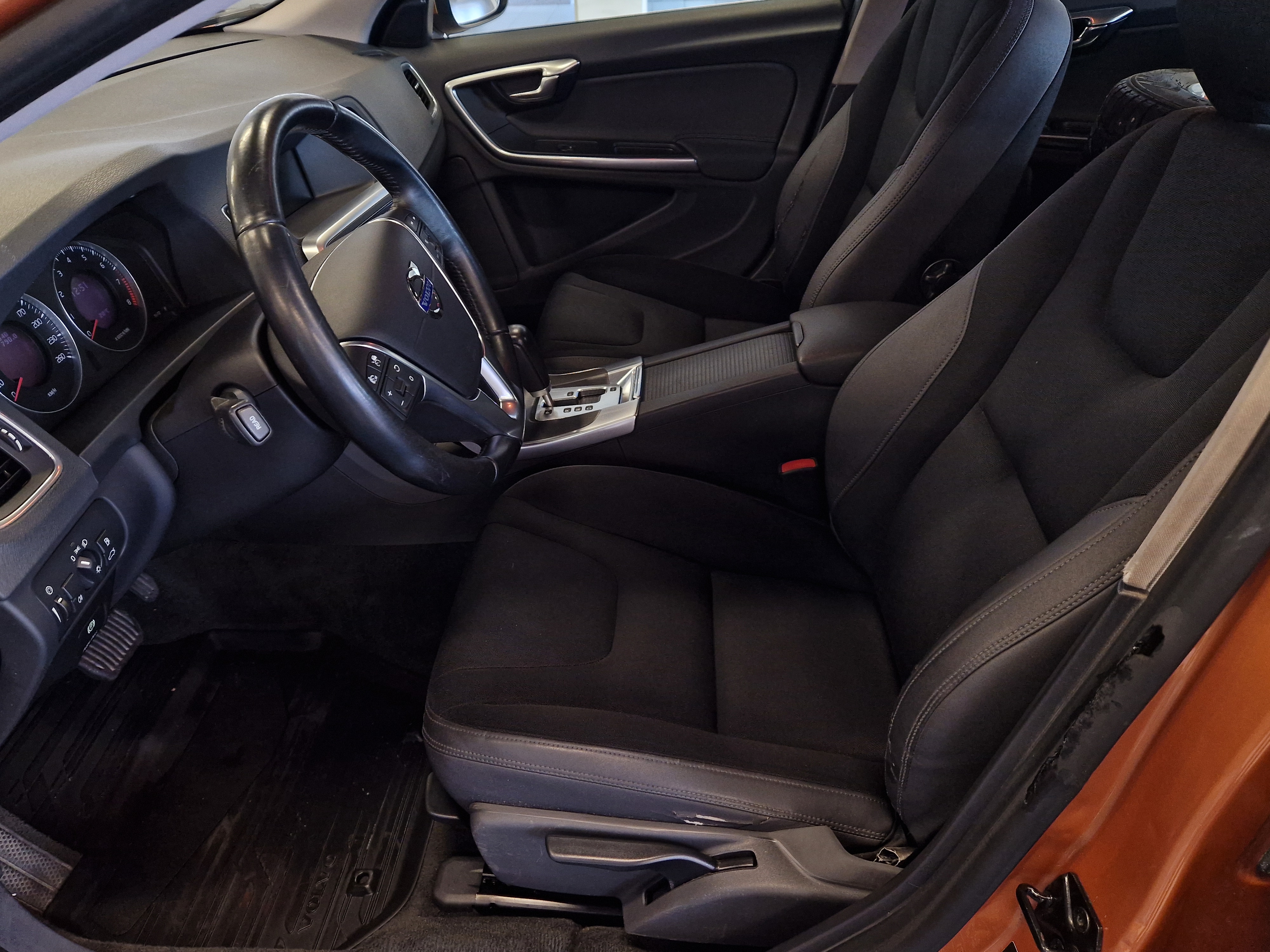 Volvo S60 2,0T MOMENTUM AUT