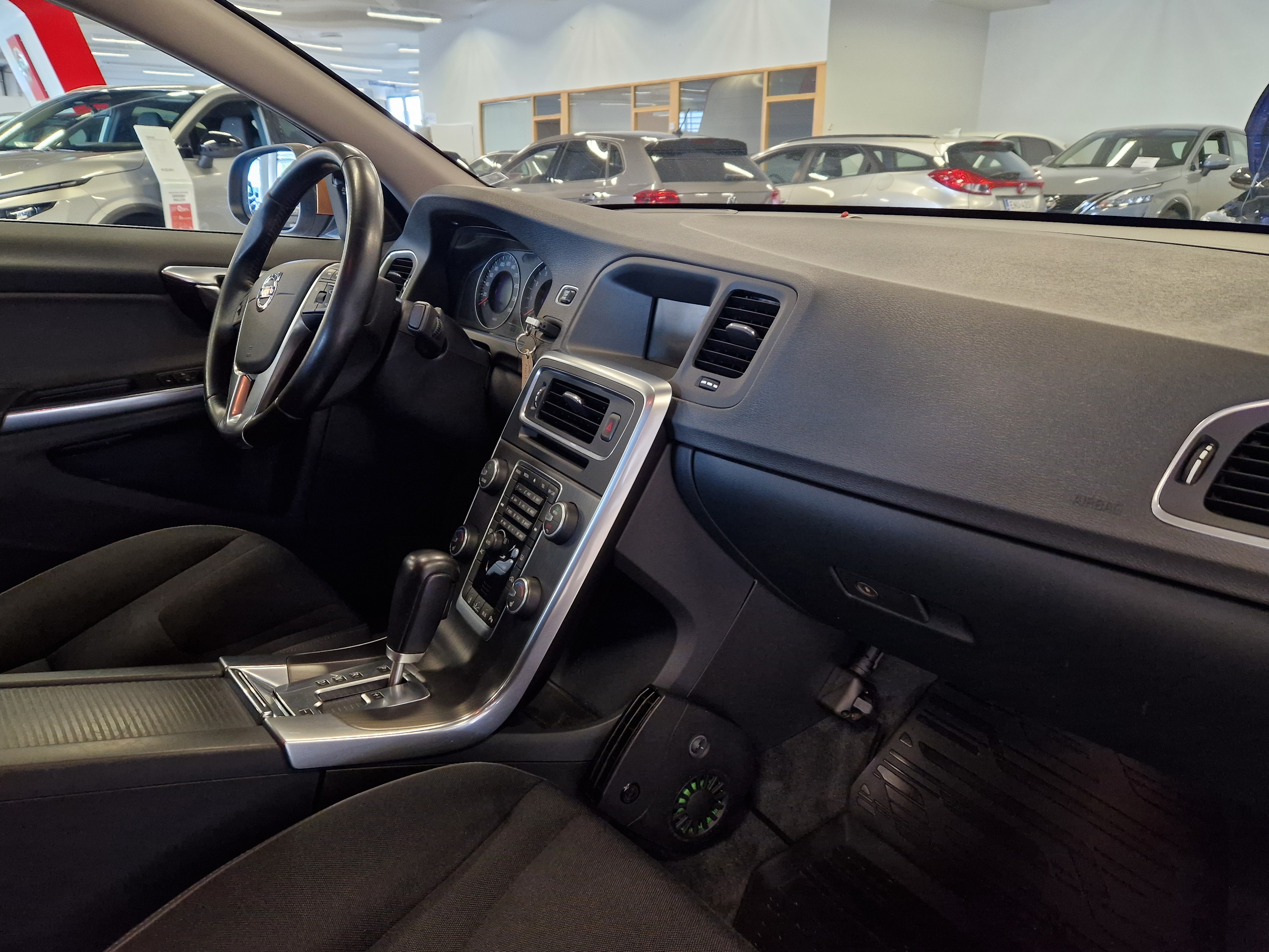 Volvo S60 2,0T MOMENTUM AUT