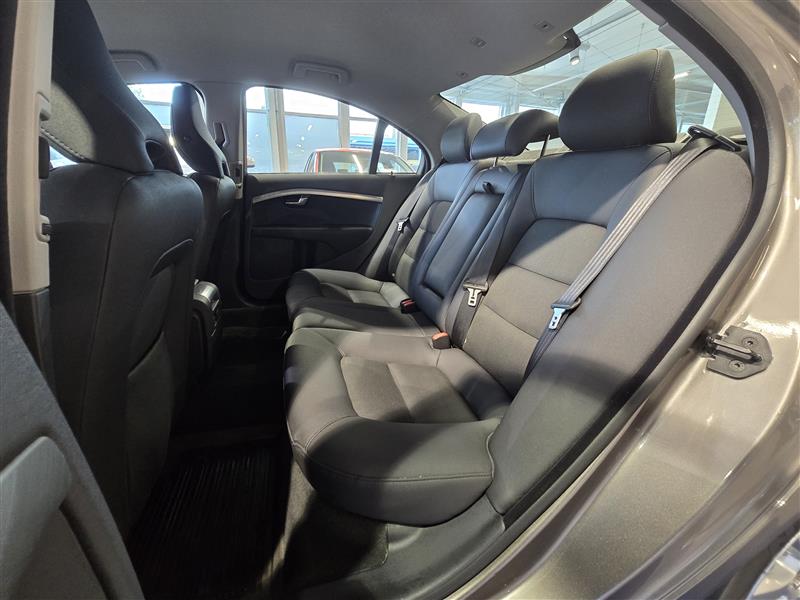 Volvo S80 T4 MOMENTUM AUT.