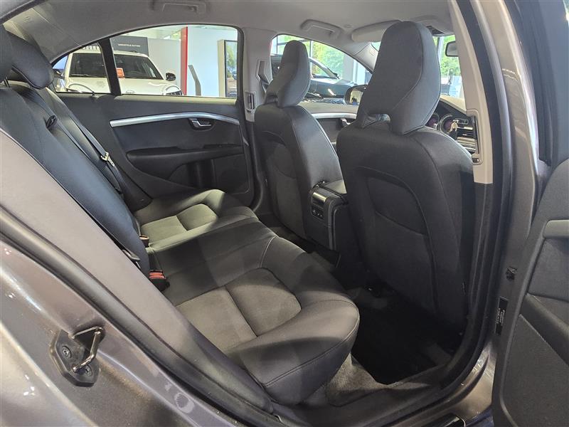 Volvo S80 T4 MOMENTUM AUT.