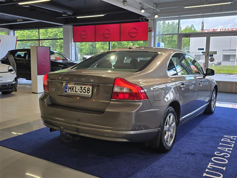 Volvo S80 T4 Momentum aut. 2011, kuva 4/25