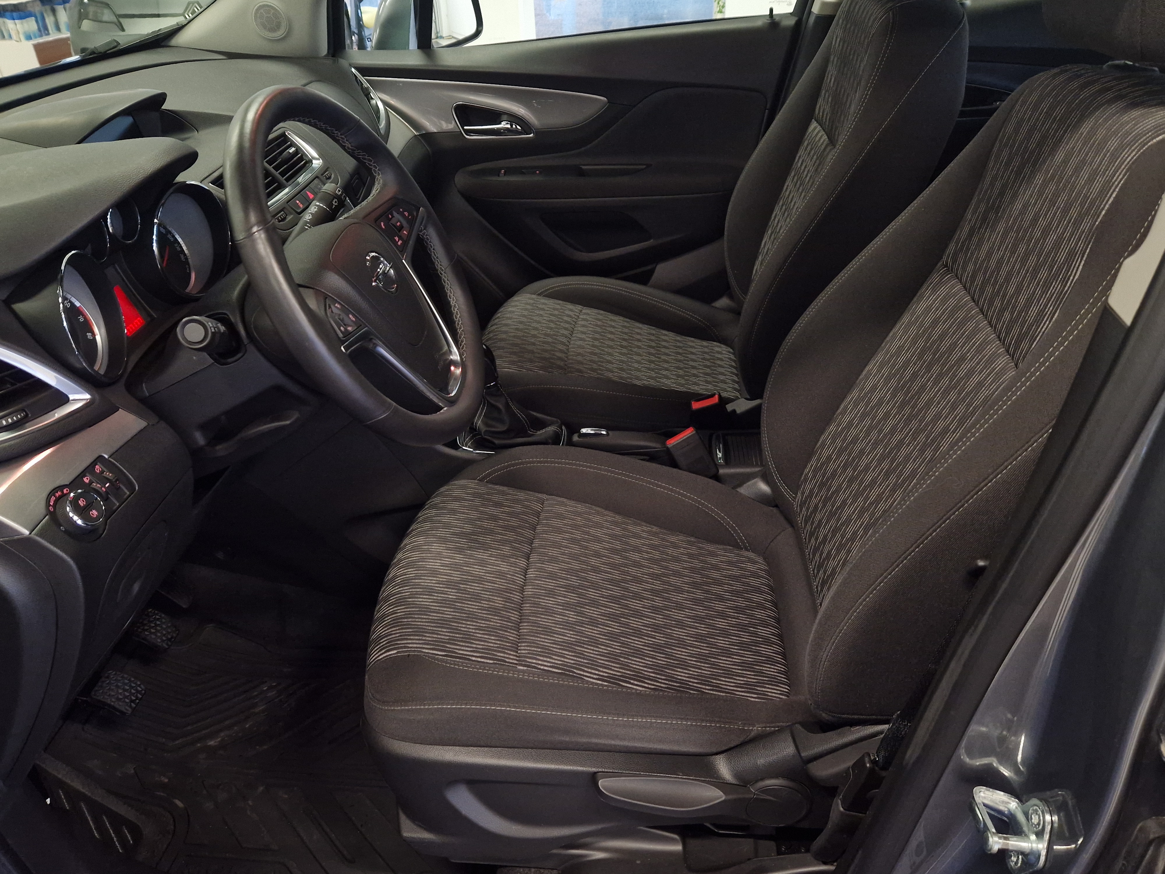 Opel Mokka 2014, photo 6/13
