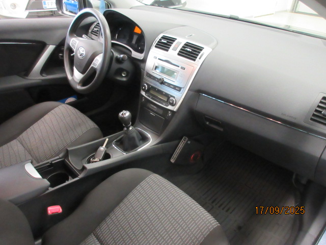 Toyota AVENSIS 1,6 VALVEMATIC LIFE EDITION WAGON