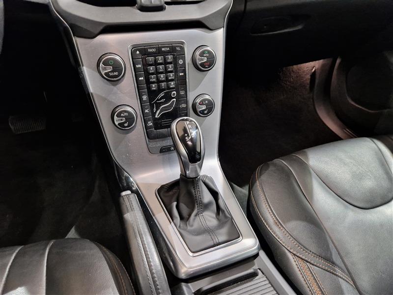 Volvo V40 CROSS COUNTRY D2 SUMMUM AUT.