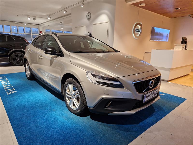 Volvo V40 Cross Country D2 Summum aut. 2017, kuva 3/20