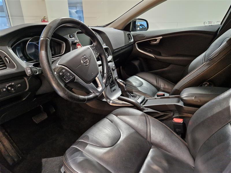 Volvo V40 CROSS COUNTRY D2 SUMMUM AUT.