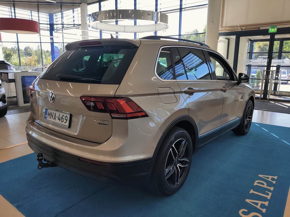 Volkswagen TIGUAN COMFORTLINE 2,0 TSI 132 KW (180 HV) 4MOTION DSG-AU