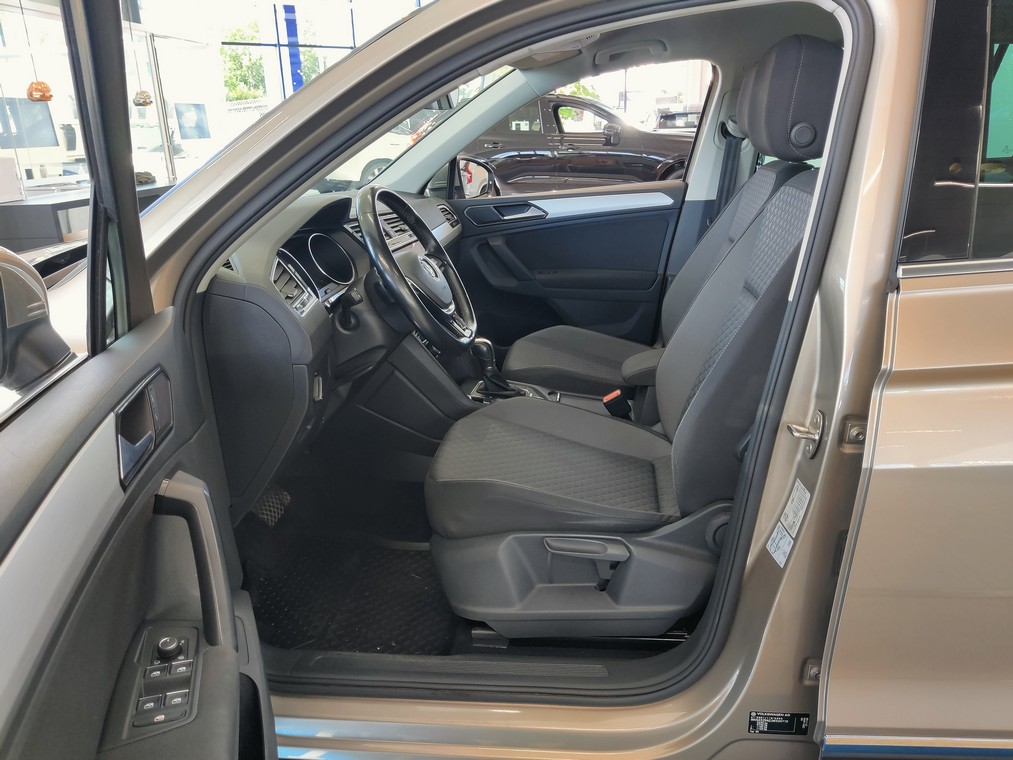 Volkswagen TIGUAN COMFORTLINE 2,0 TSI 132 KW (180 HV) 4MOTION DSG-AU