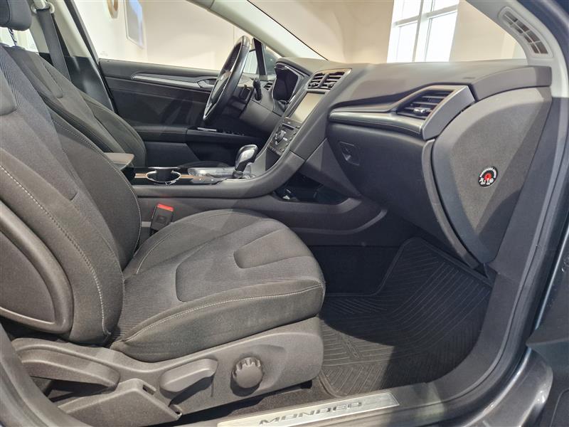 Ford MONDEO 2,0 TDCI 180HV POWERSHIFT TITANIUM WAGON