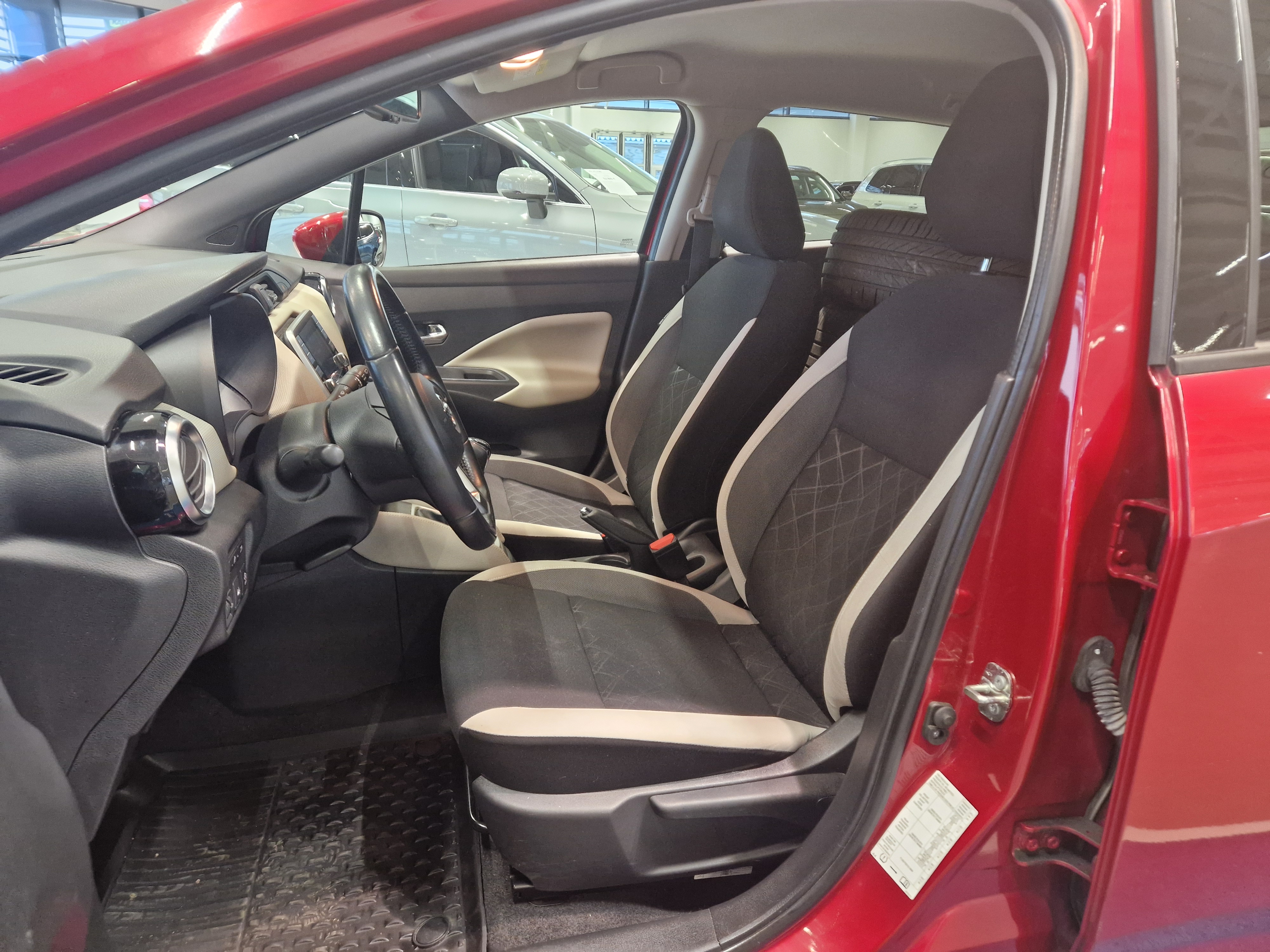 Nissan MICRA IG-T 90 S/S N-CONNECTA 5M/T TAKUU 12KK/20TKM