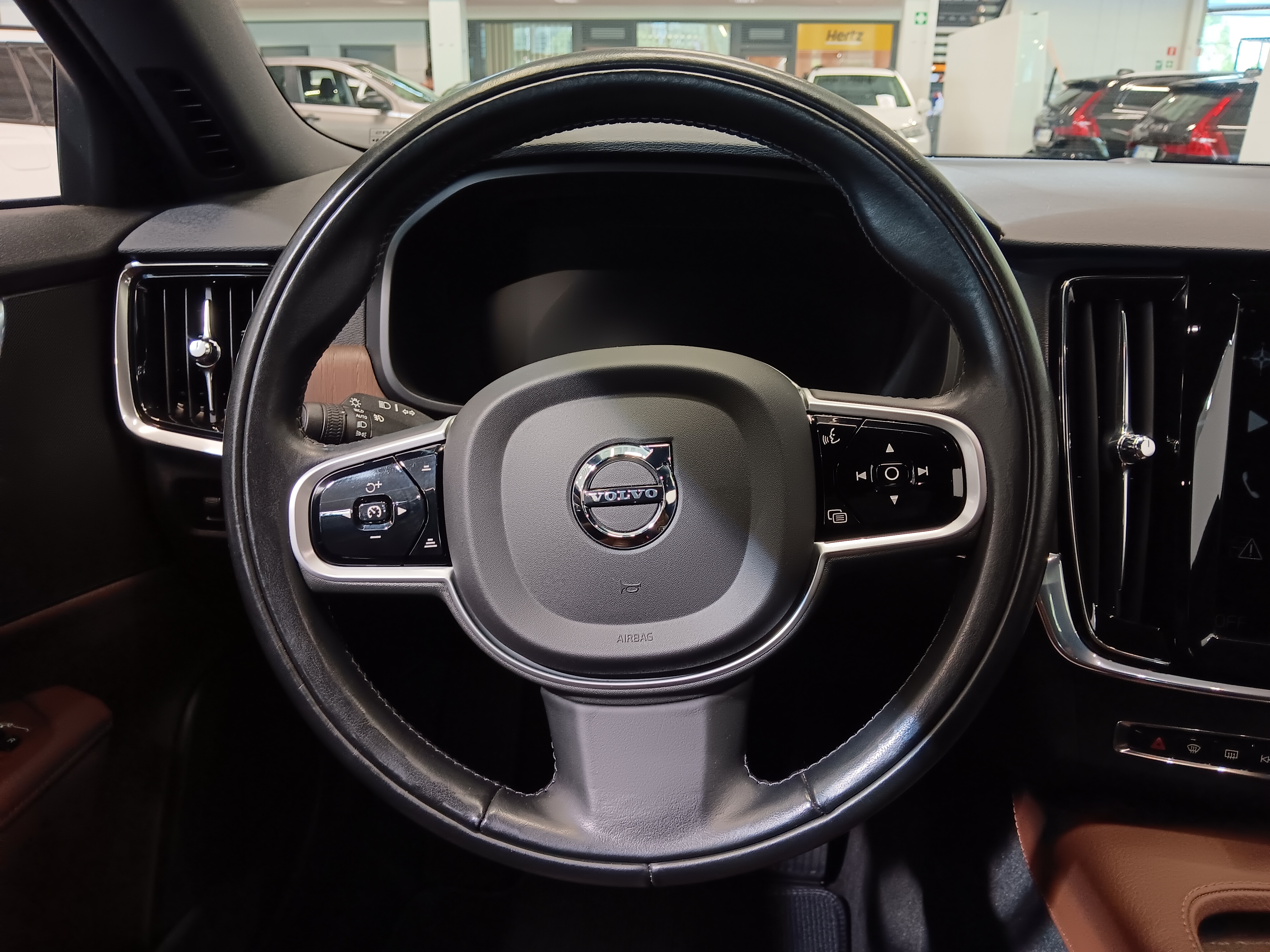 Volvo V90 CROSS COUNTRY B5 AWD D-MHEV BUSINESS EDITION AUT