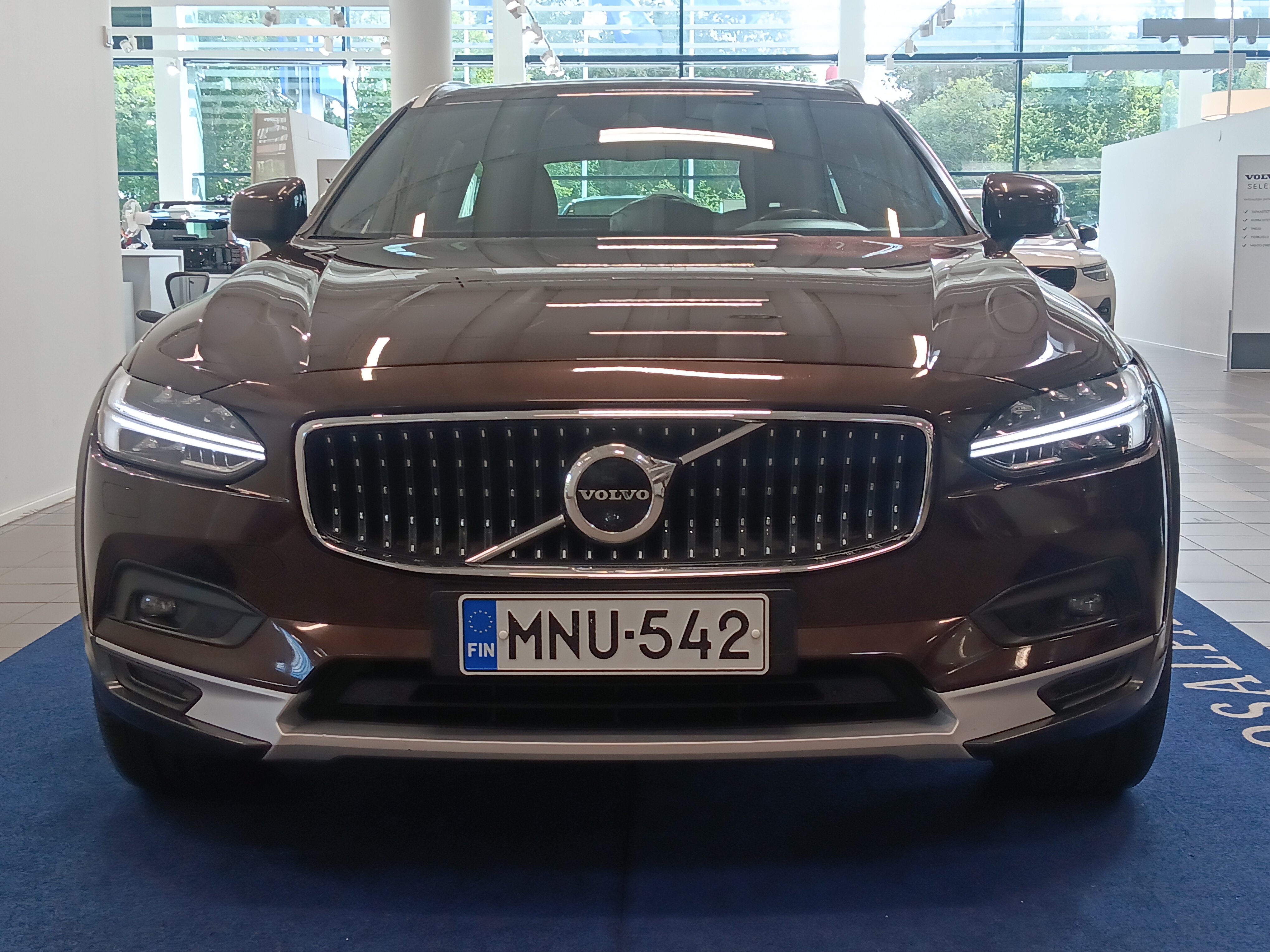 Volvo V90 Cross Country 2021, kuva 2/24