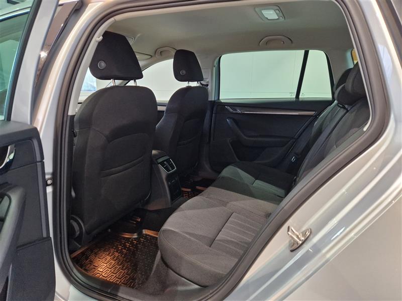 Skoda OCTAVIA COMBI 1,0 TSI STYLE DSG AUTOM.