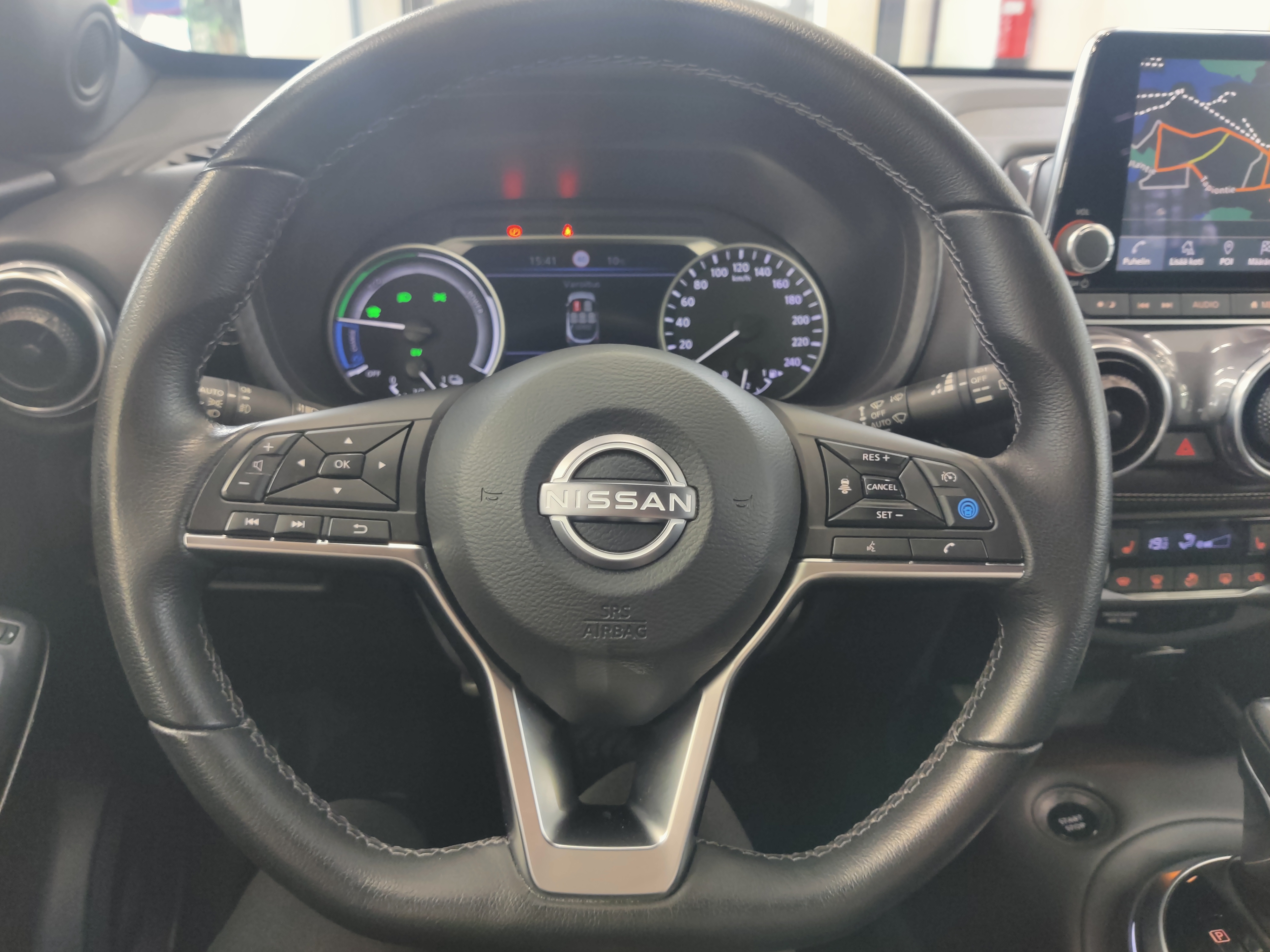 Nissan JUKE DIG-T 143HP 4AMT TEKNA 19+ NAVI HEV TAKUU 24KK/40T