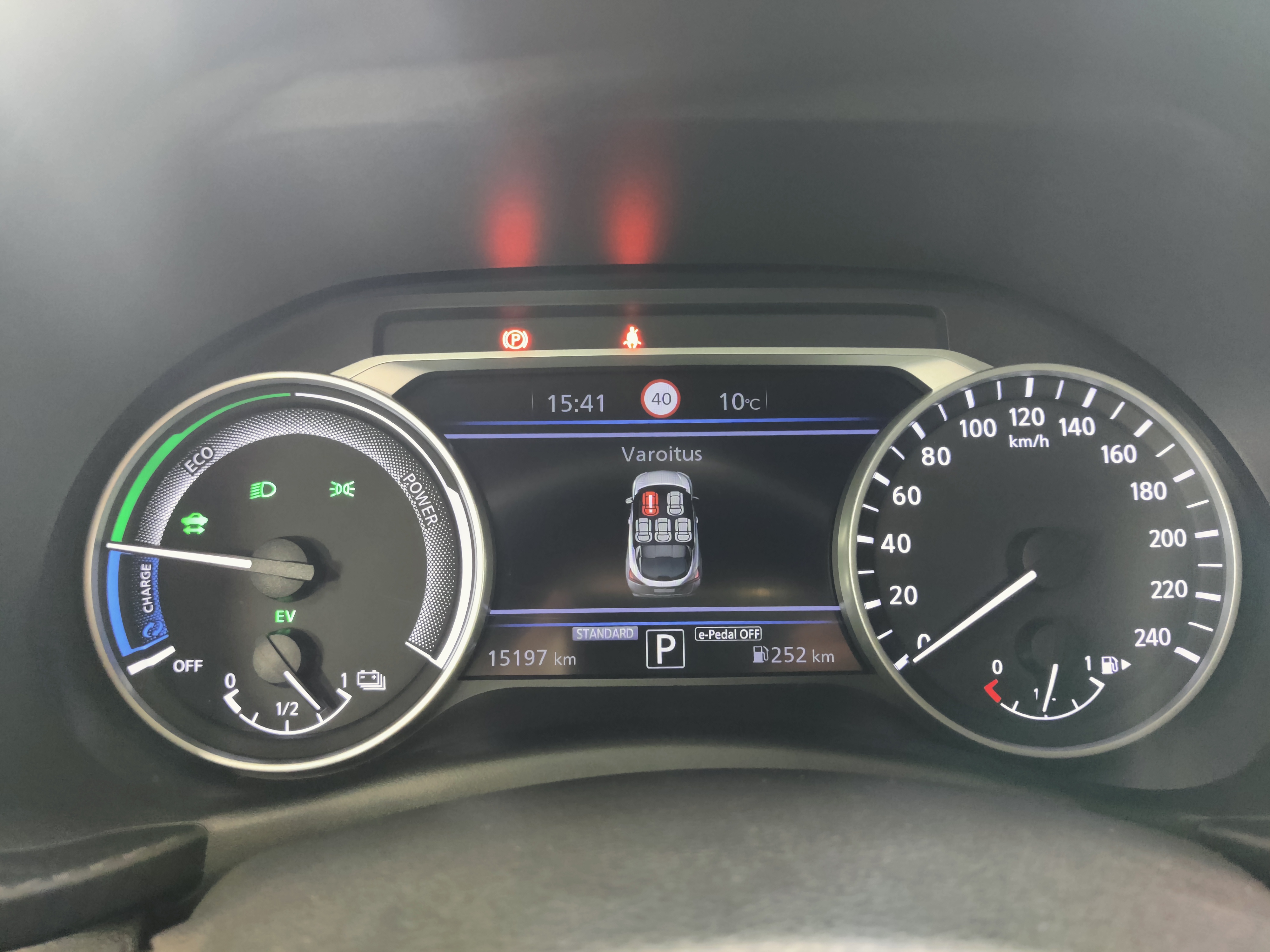 Nissan JUKE DIG-T 143HP 4AMT TEKNA 19+ NAVI HEV TAKUU 24KK/40T