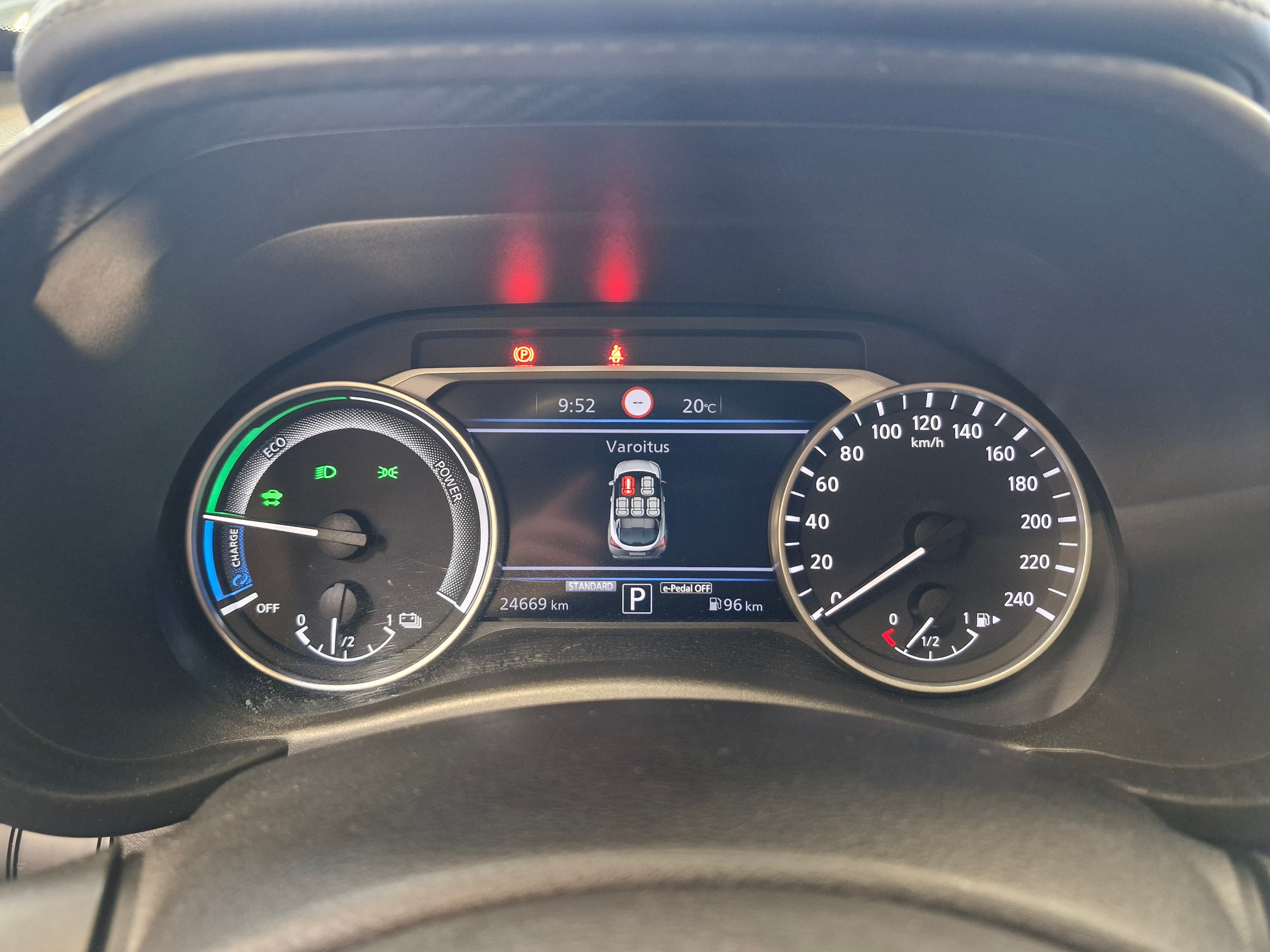Nissan JUKE DIG-T 143HP 4AMT TEKNA19+NAVI HEV TAKUU 24KK/40TKM