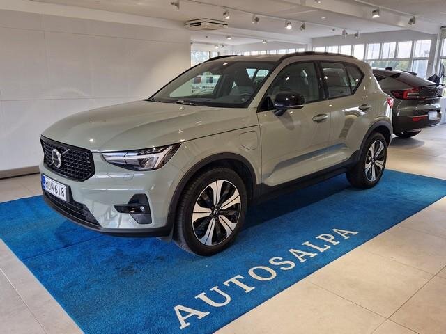 Volvo XC40 T4 TWE PLUS DARK AUT