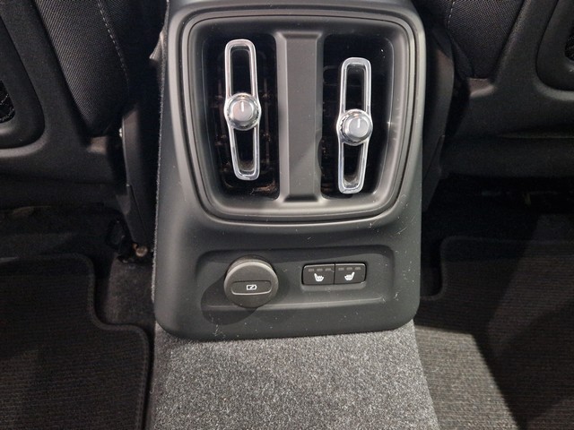 Volvo XC40 T4 TWE PLUS DARK AUT