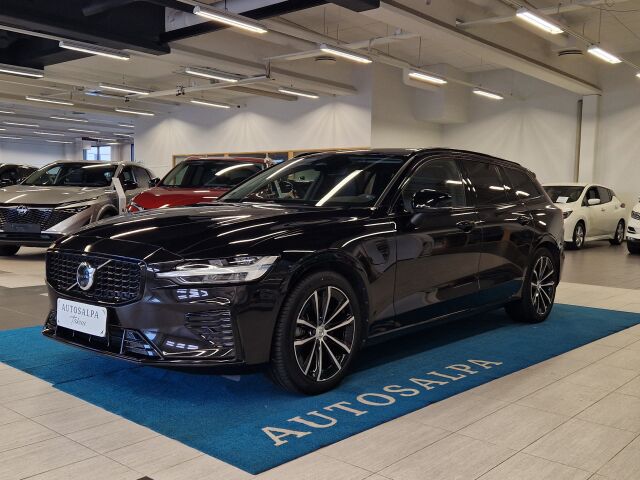 volvo V60 T8 AWD LONG RANGE PLUS DARK TAKUU 24KK/40TKM.