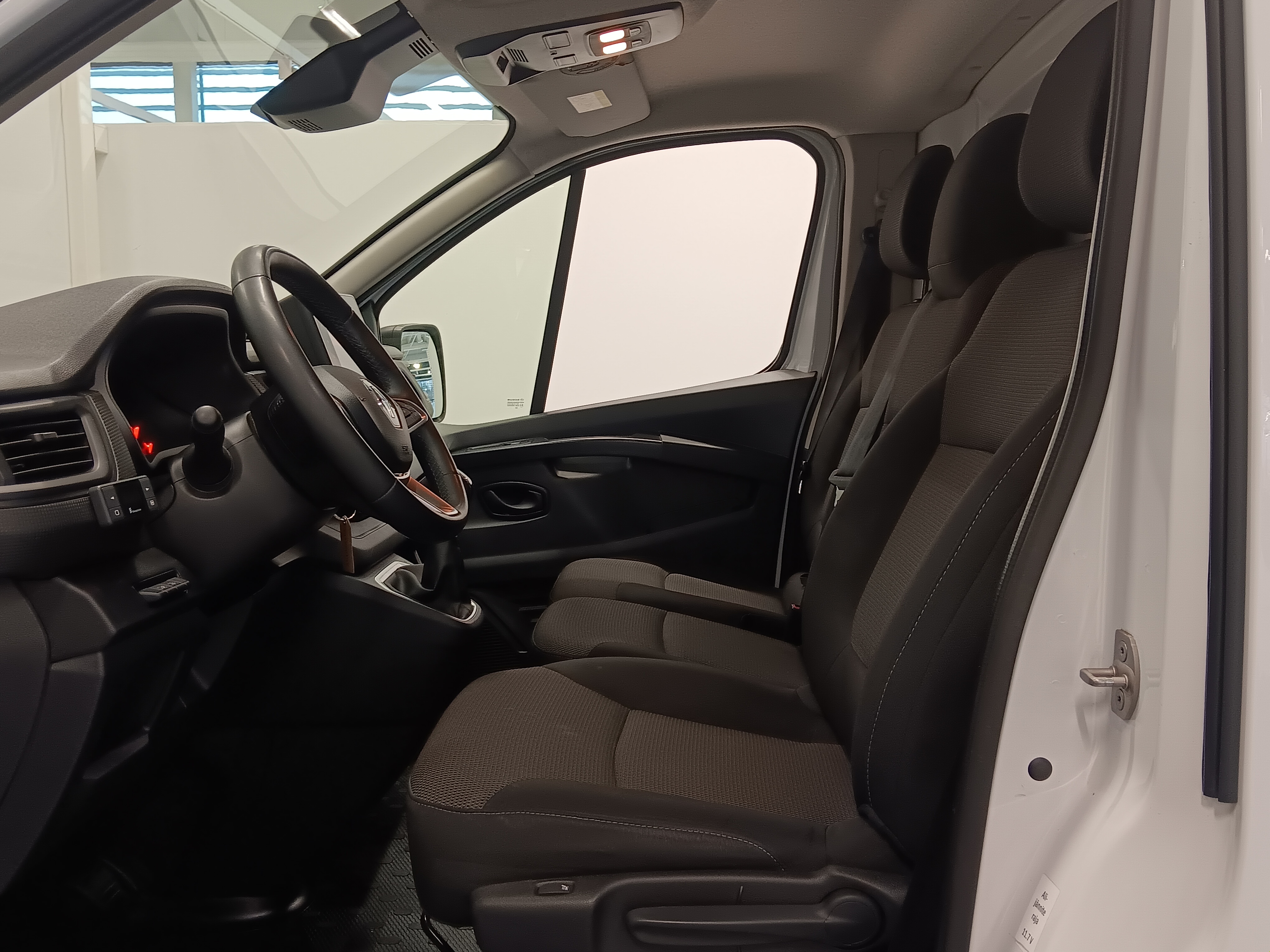 Renault Trafic 2022, kuva 6/13