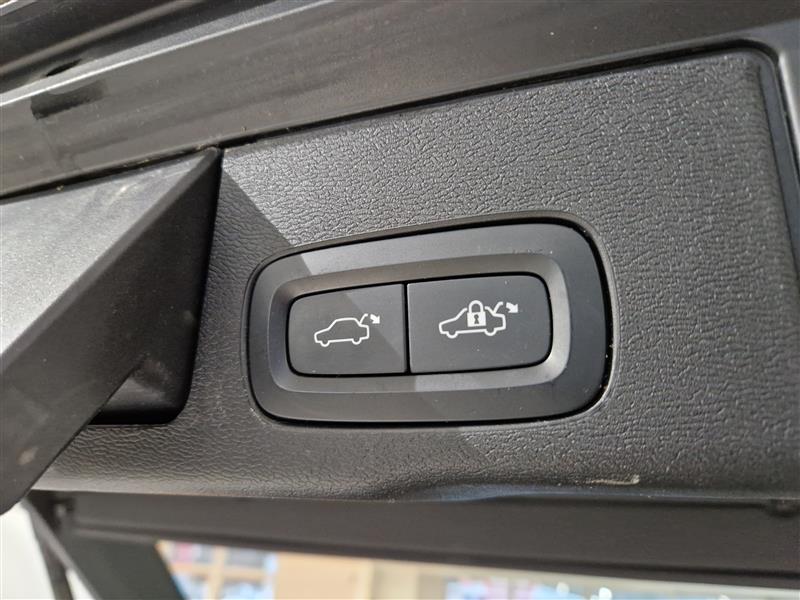 Volvo XC60 T6 AWD LONG RANGE PLUS BRIGHT AUT