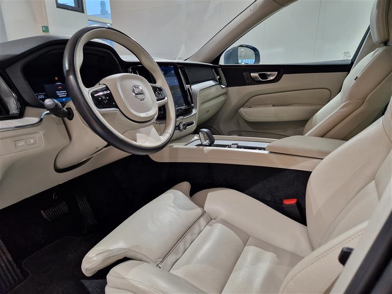 Volvo XC60 T6 AWD LONG RANGE PLUS BRIGHT. TAKUU 24KK/40TKM