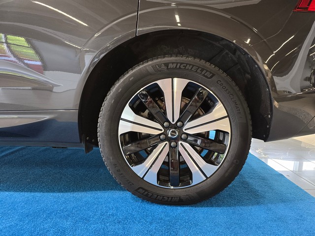 Volvo XC60 T8 AWD LONG RANGE PLUS DARK TAKUU 24KK/40TKM