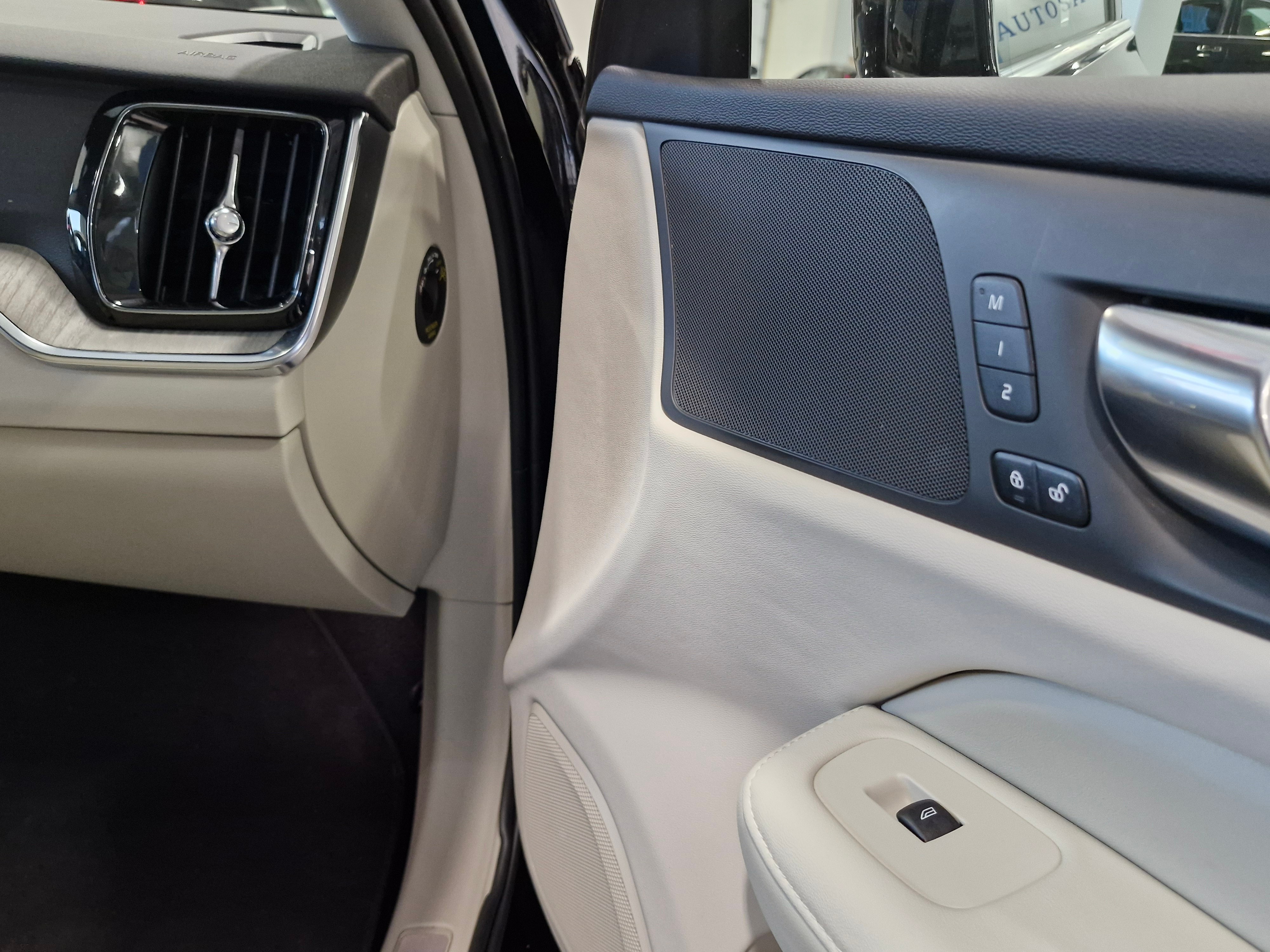 Volvo V60 T6 AWD LONG RANGE PLUS BRIGHT TAKUU 24KK/40TKM