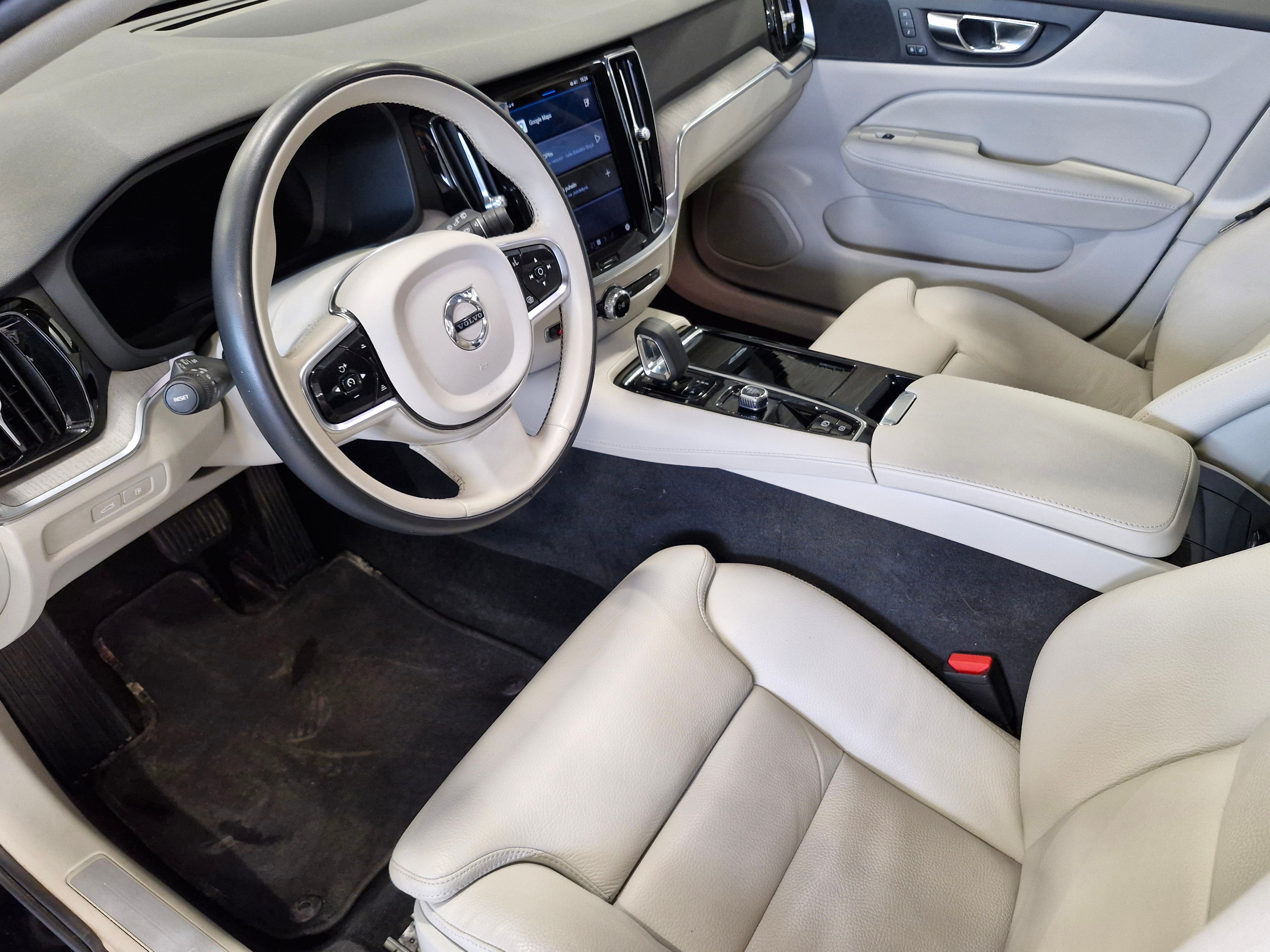 Volvo V60 T6 AWD LONG RANGE PLUS BRIGHT TAKUU 24KK/40TKM