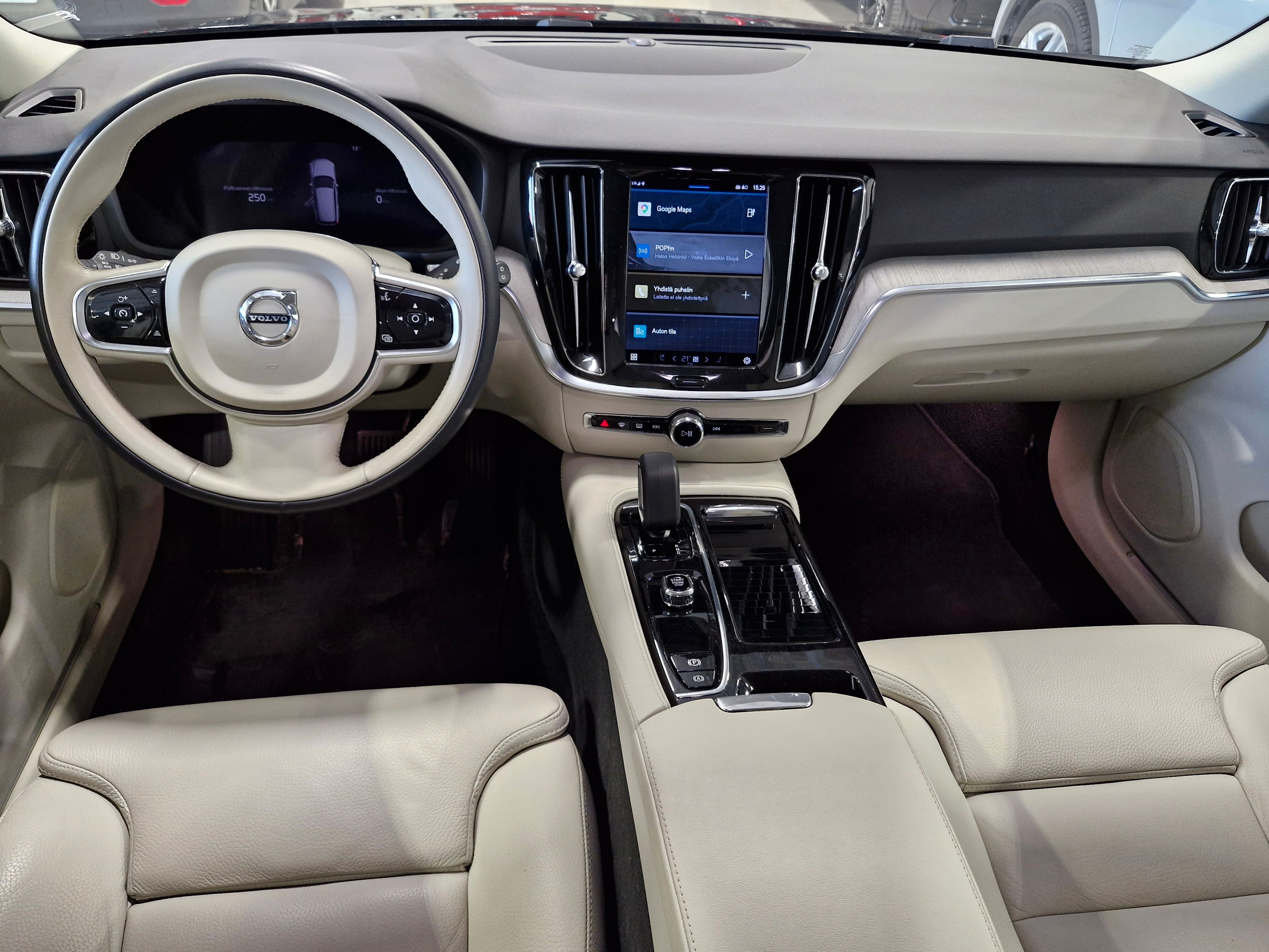 Volvo V60 T6 AWD LONG RANGE PLUS BRIGHT TAKUU 24KK/40TKM