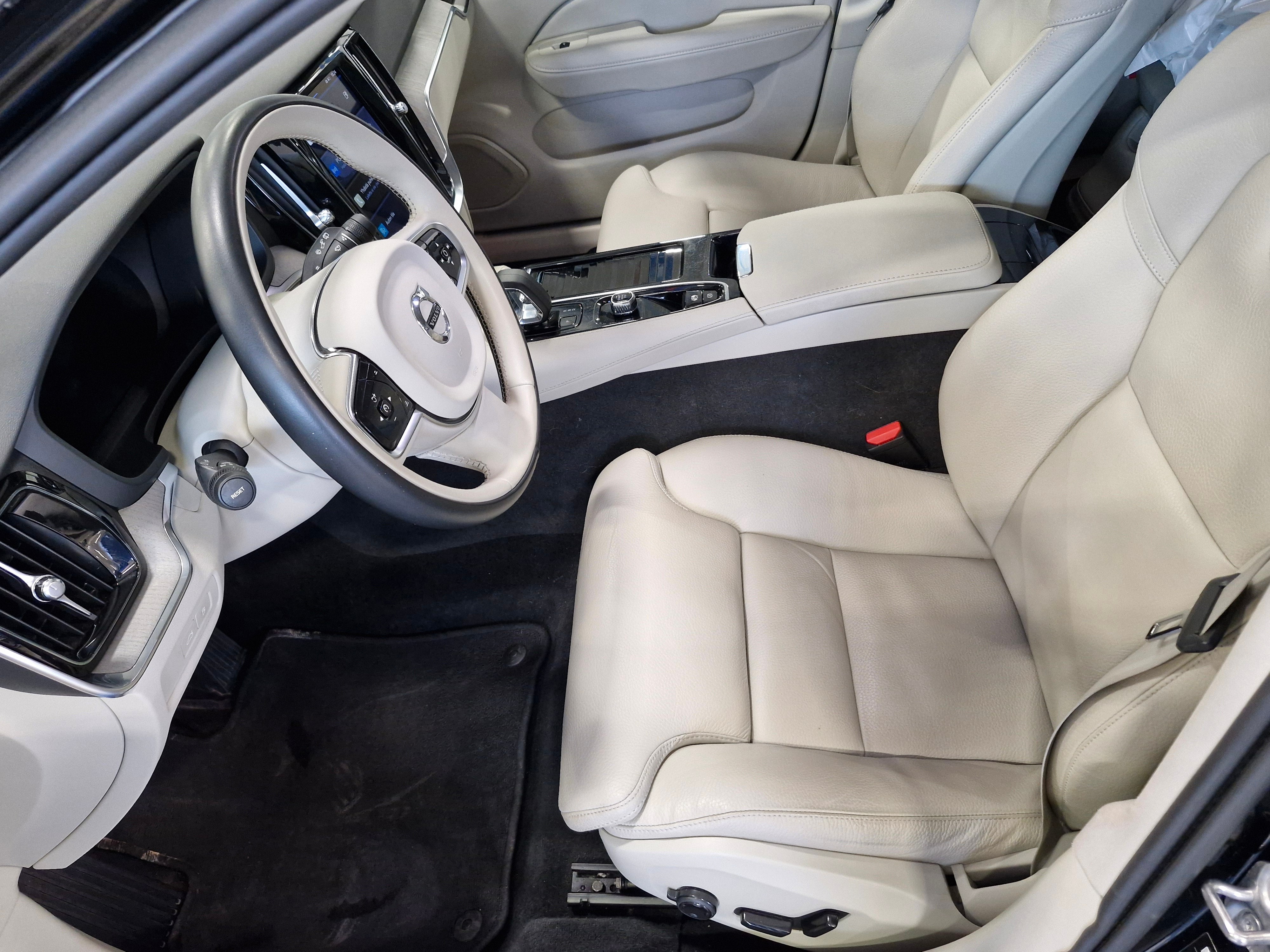 Volvo V60 T6 AWD LONG RANGE PLUS BRIGHT TAKUU 24KK/40TKM