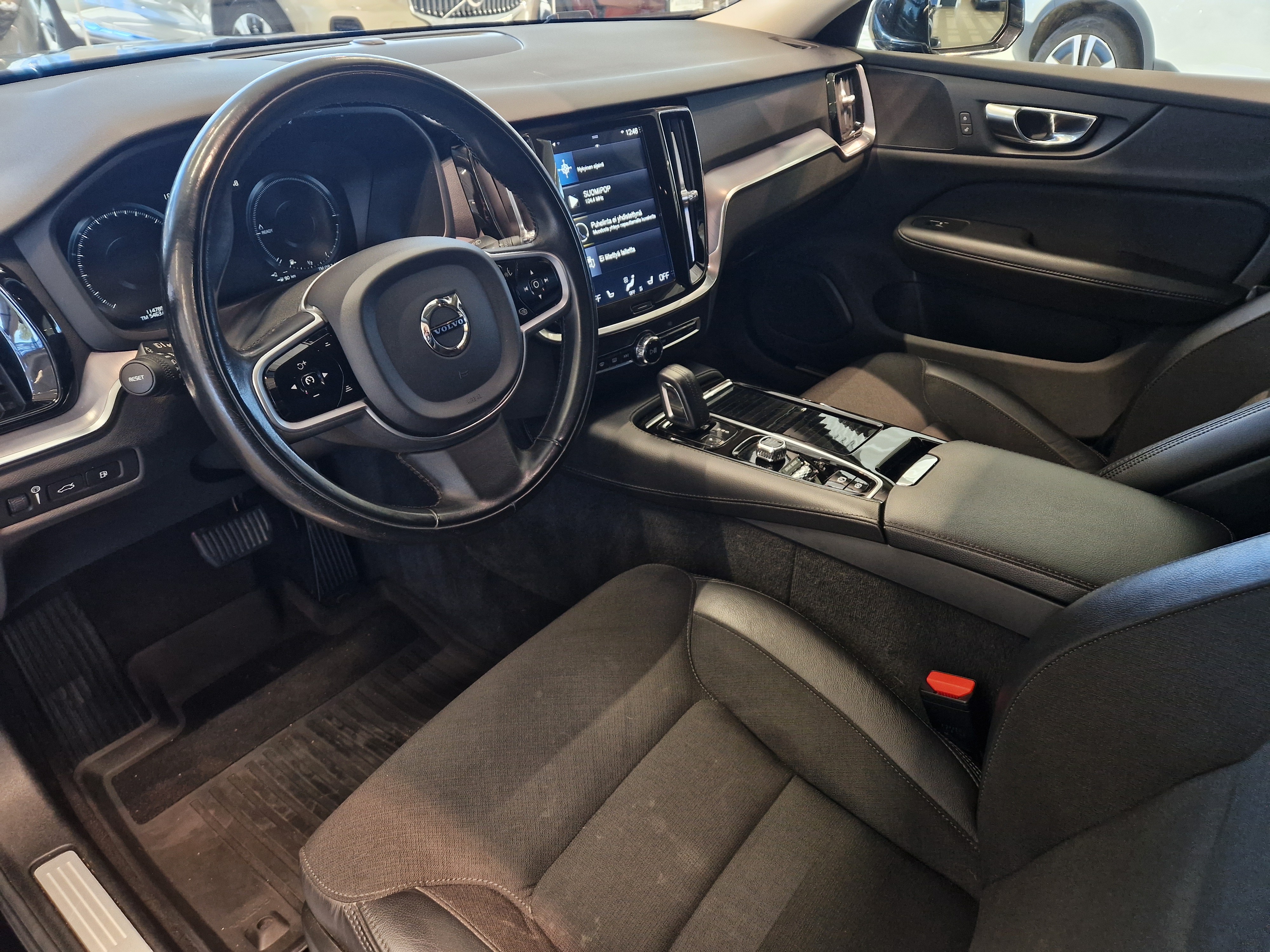 Volvo V60 T8 TwE AWD Momentum 2020, kuva 5/21