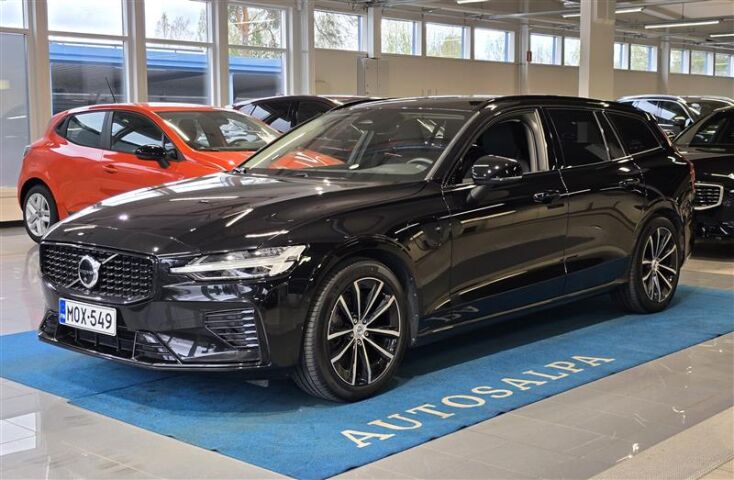 volvo V60 T8 AWD LONG RANGE PLUS DARK TAKUU 24KK/40TKM