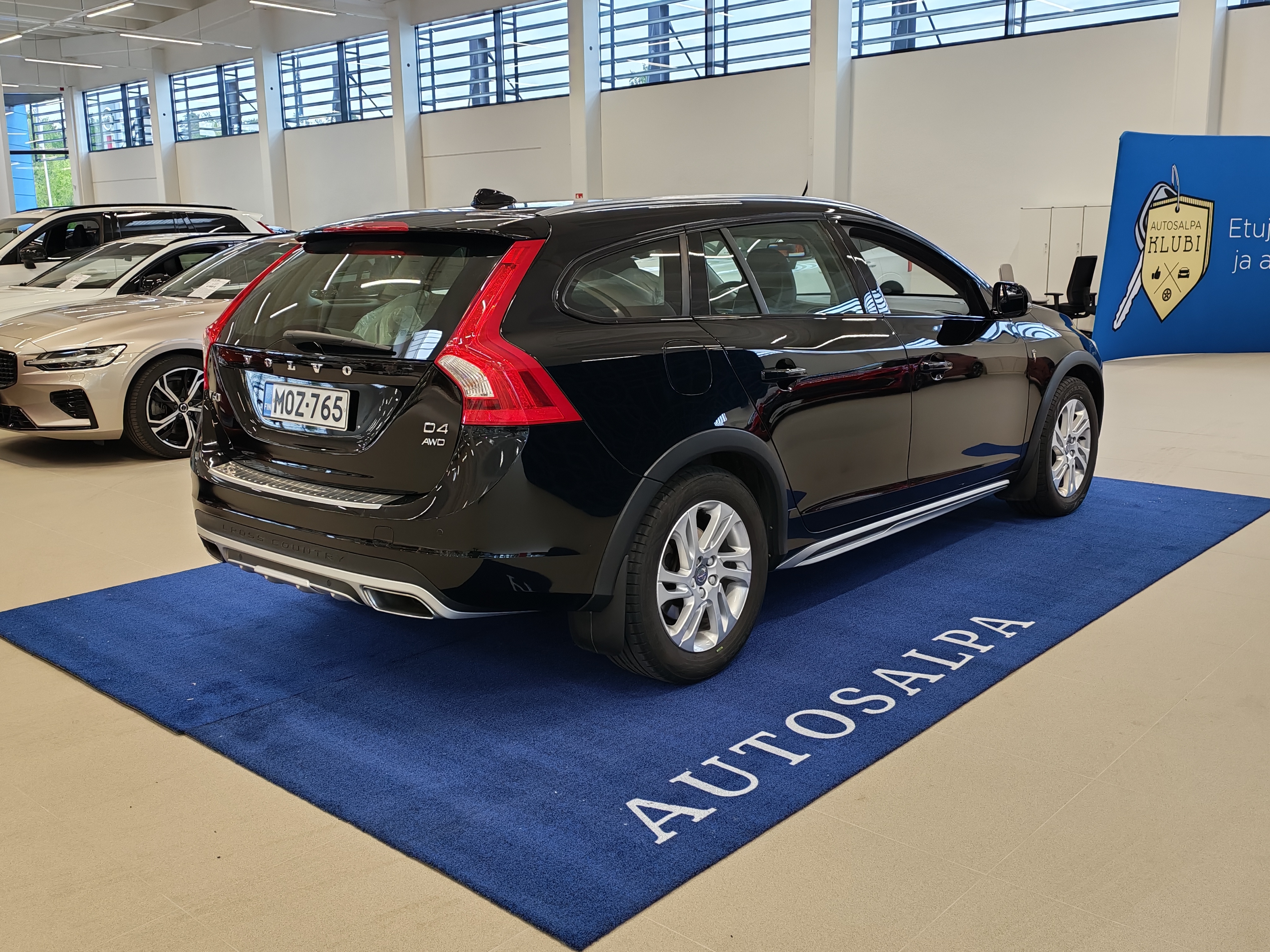 Volvo V60 CROSS COUNTRY D4 AWD BUSINESS AUT