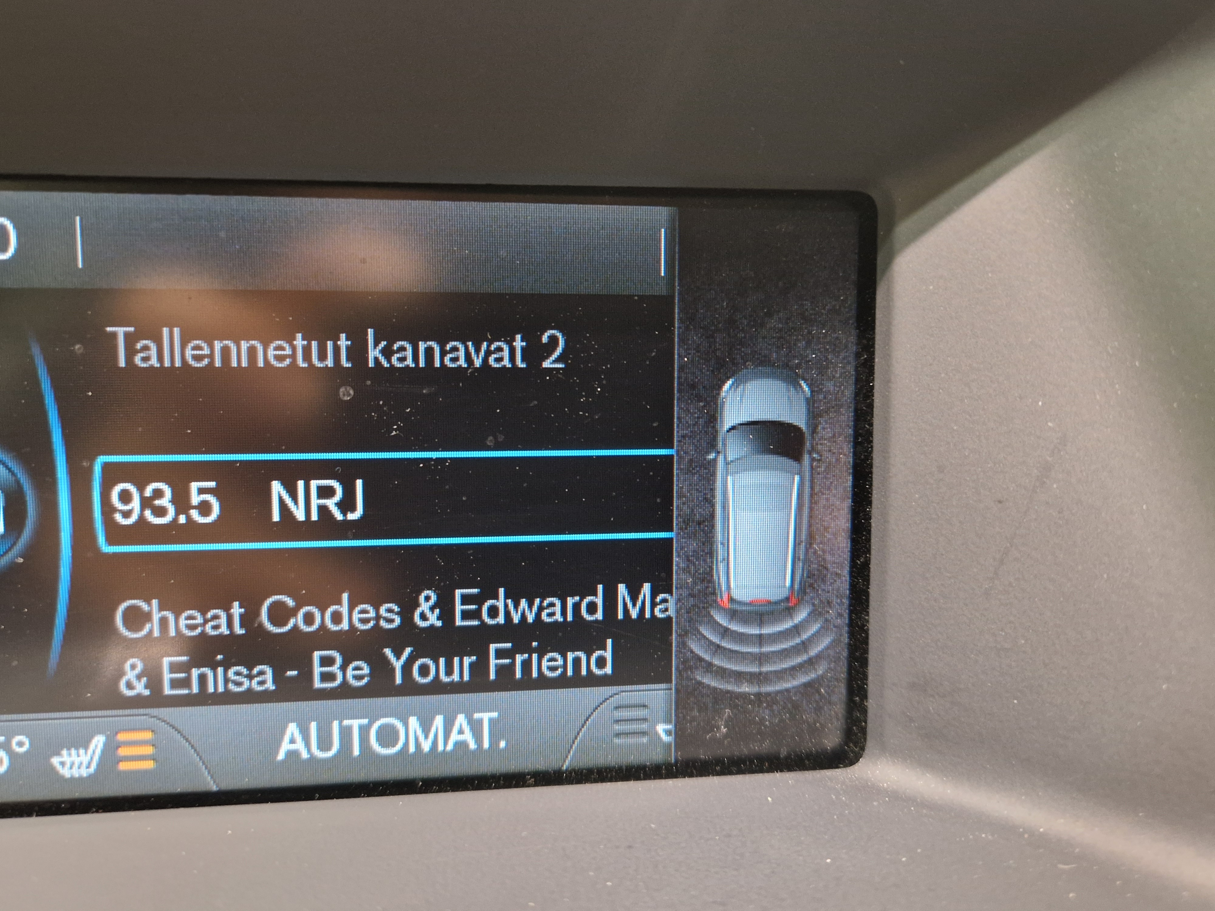 Volvo V60 CROSS COUNTRY D4 AWD MOMENTUM AUT