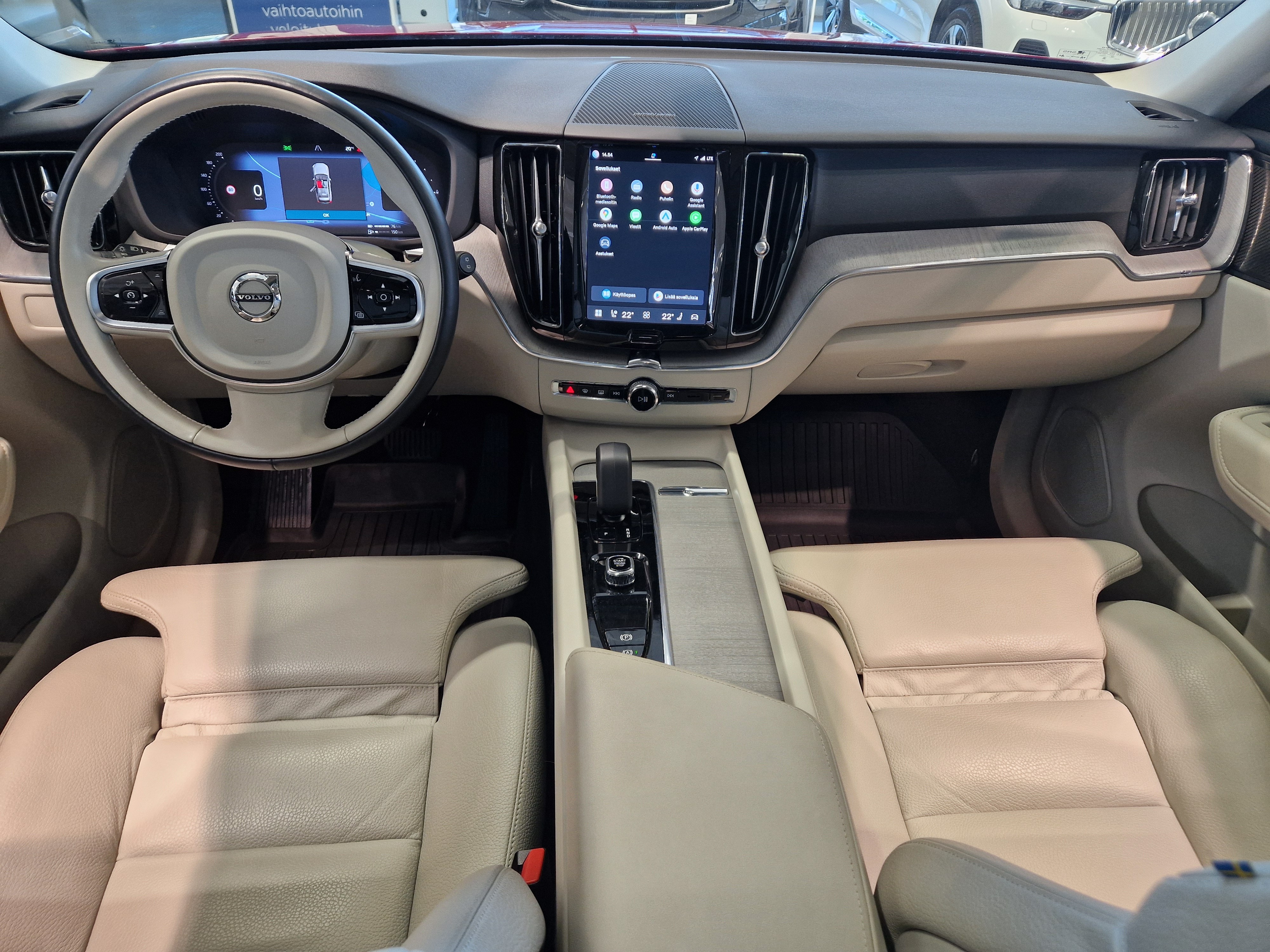 Volvo XC60 T8 AWD LONG RANGE PLUS DARK TAKUU 24KK/40TKM