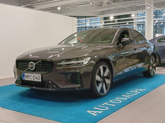 volvo S60 T8 AWD LONG RANGE ULTIMATE DARK TAKUU 24KK/40TKM