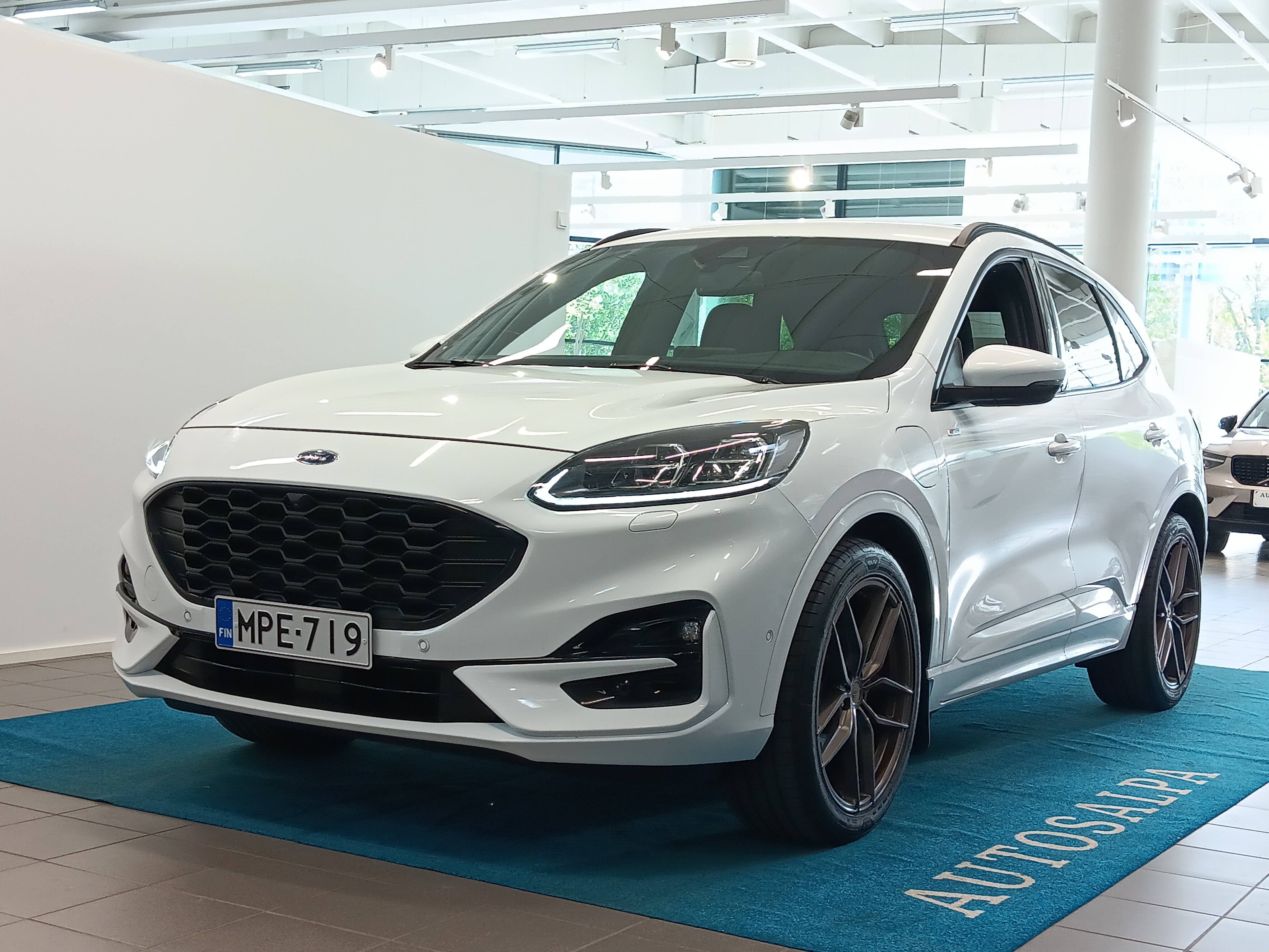 Ford KUGA 2,5 LADATTAVA HYBRIDI (PHEV) 225HV CVT FWD ST-LINE