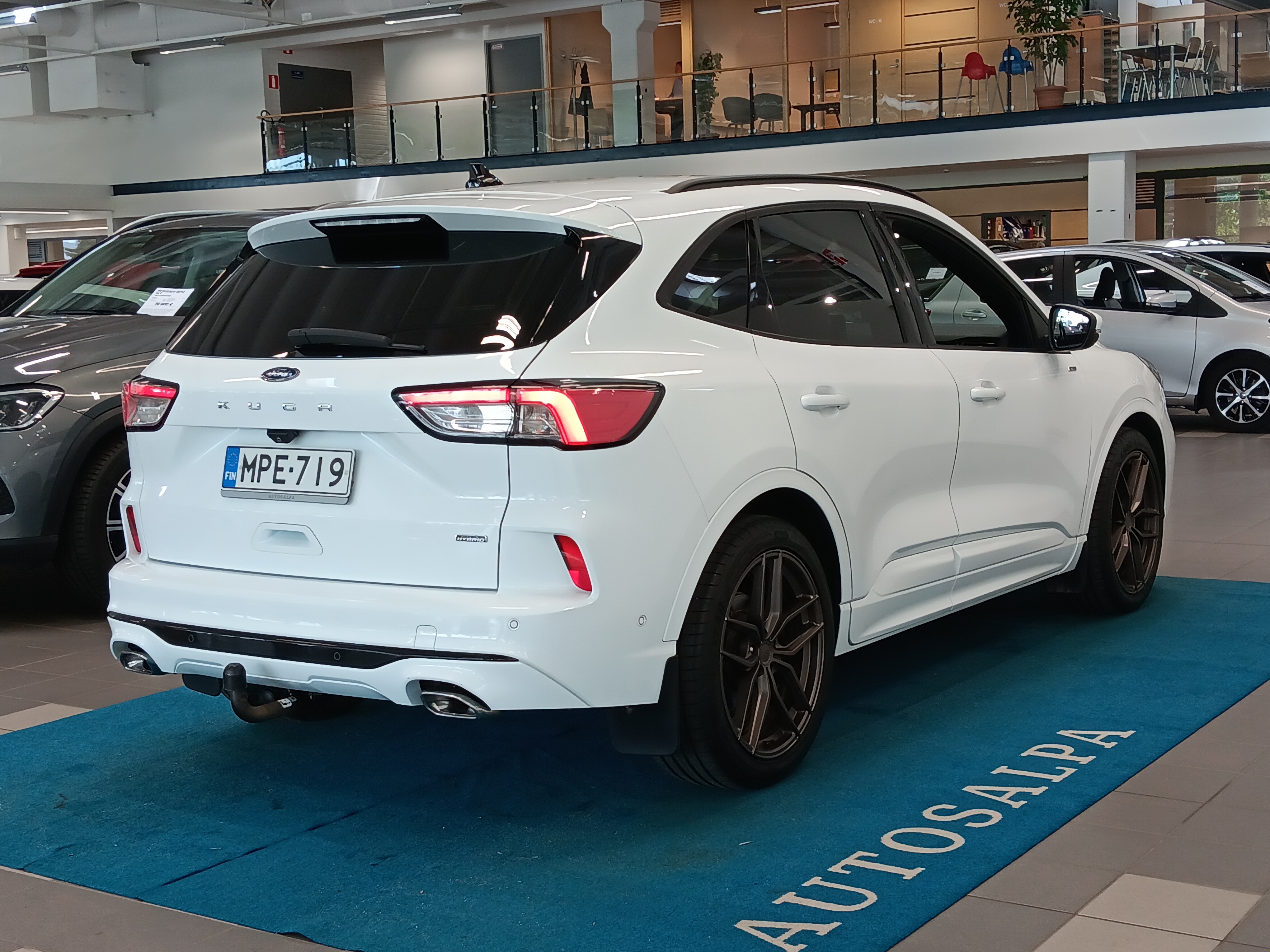 Ford KUGA 2,5 LADATTAVA HYBRIDI (PHEV) 225HV CVT FWD ST-LINE