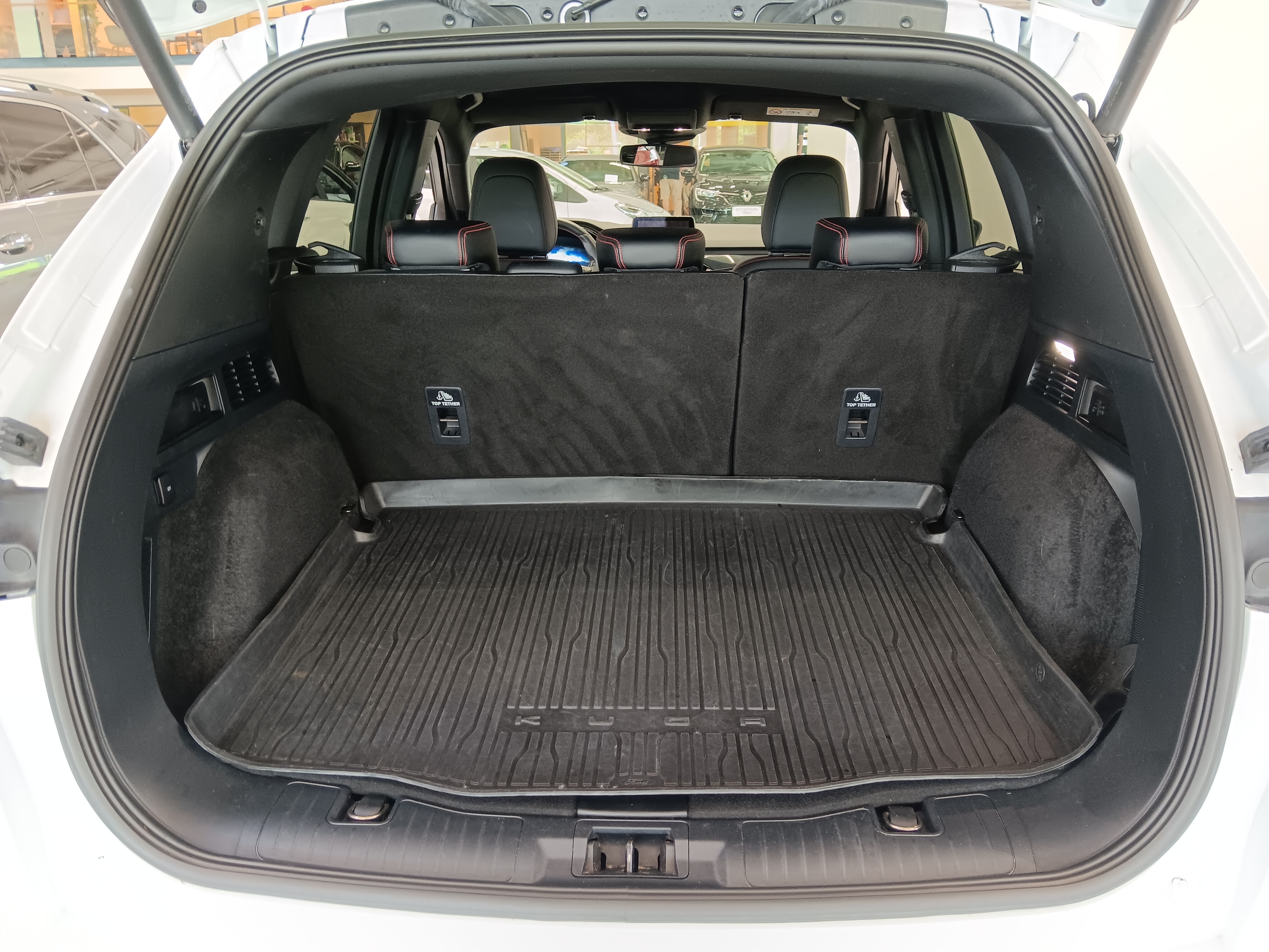Ford KUGA 2,5 LADATTAVA HYBRIDI (PHEV) 225HV CVT FWD ST-LINE