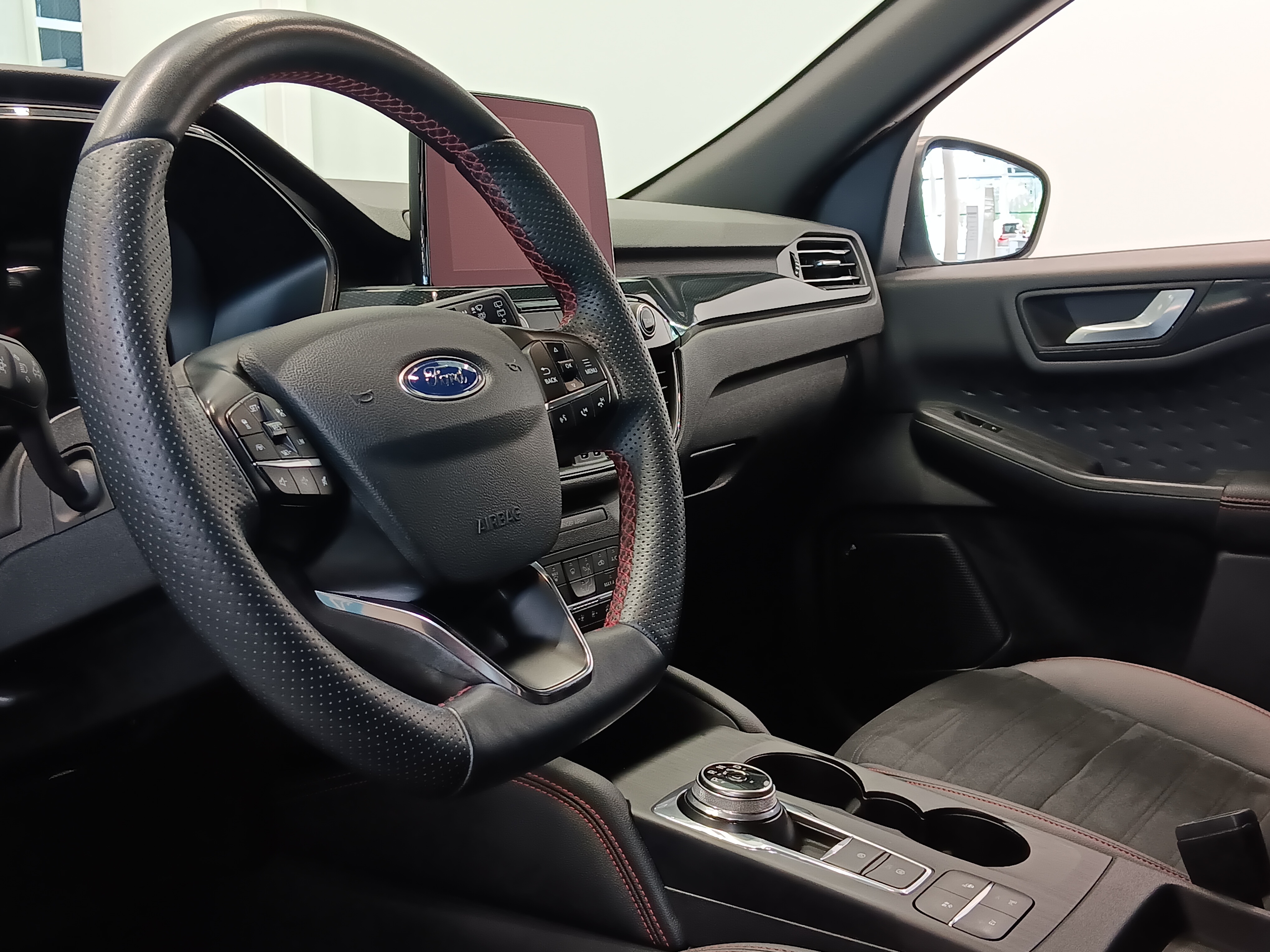 Ford KUGA 2,5 LADATTAVA HYBRIDI (PHEV) 225HV CVT FWD ST-LINE