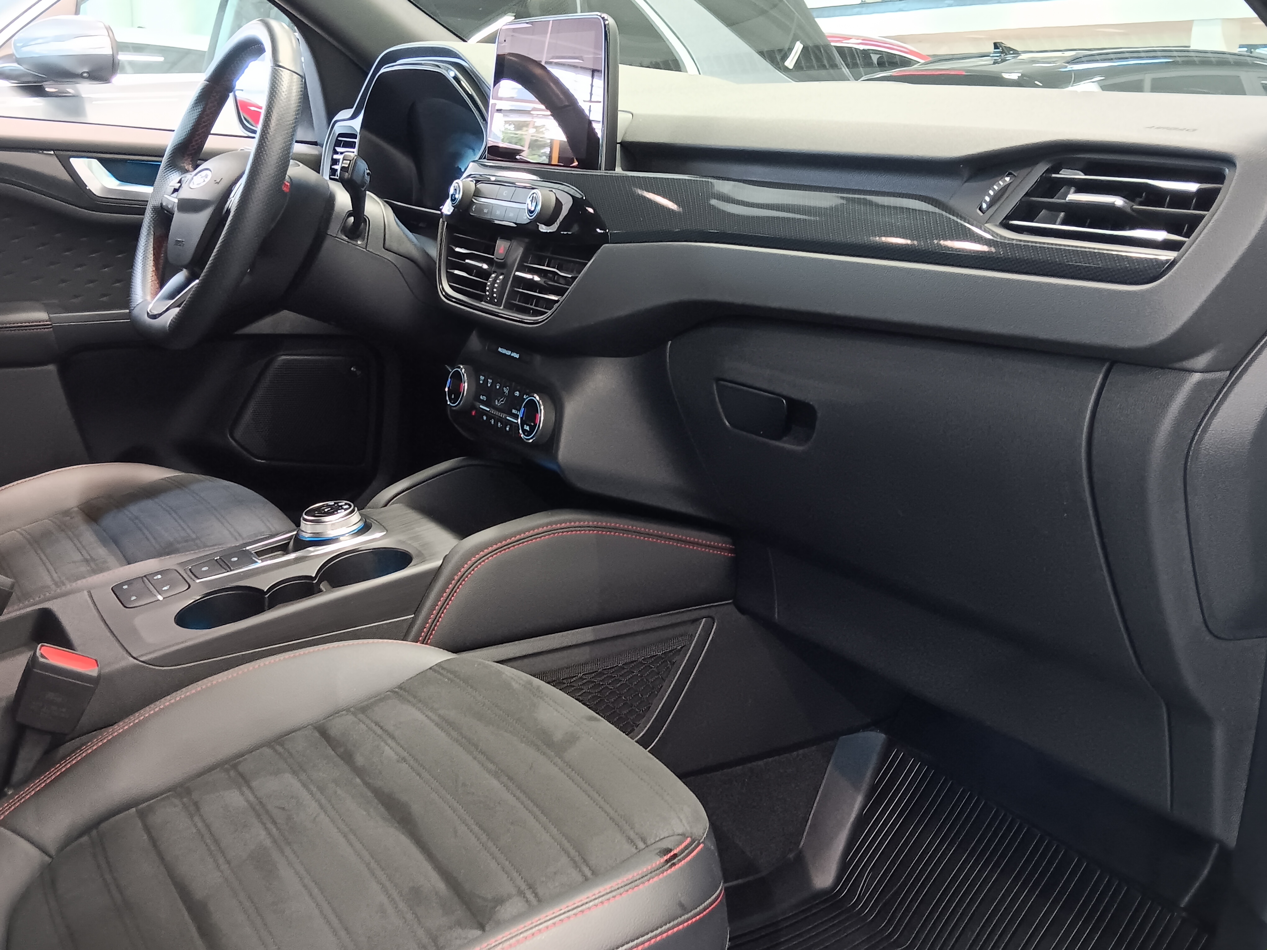 Ford KUGA 2,5 LADATTAVA HYBRIDI (PHEV) 225HV CVT FWD ST-LINE