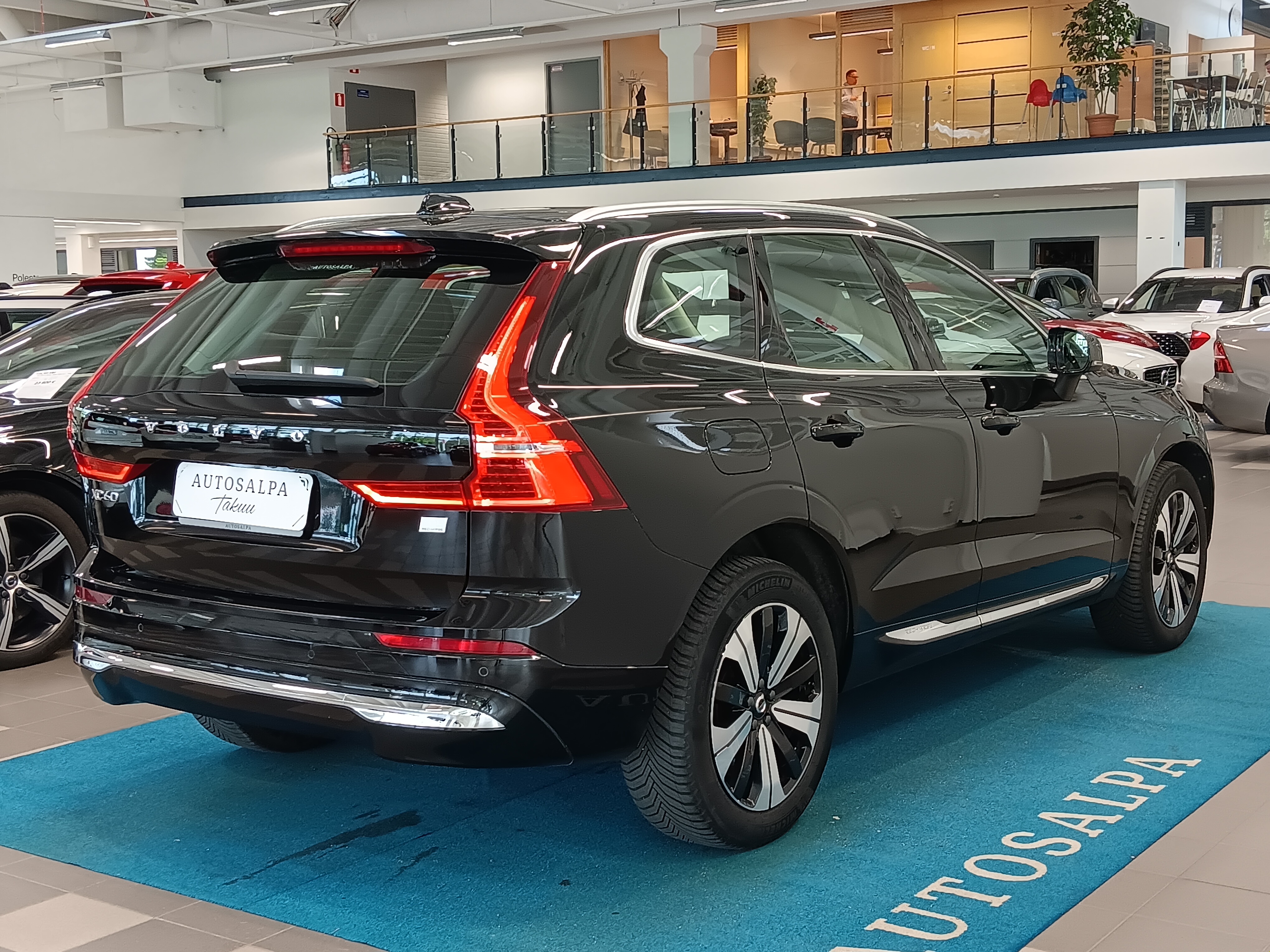 Volvo XC60 2024, kuva 4/21