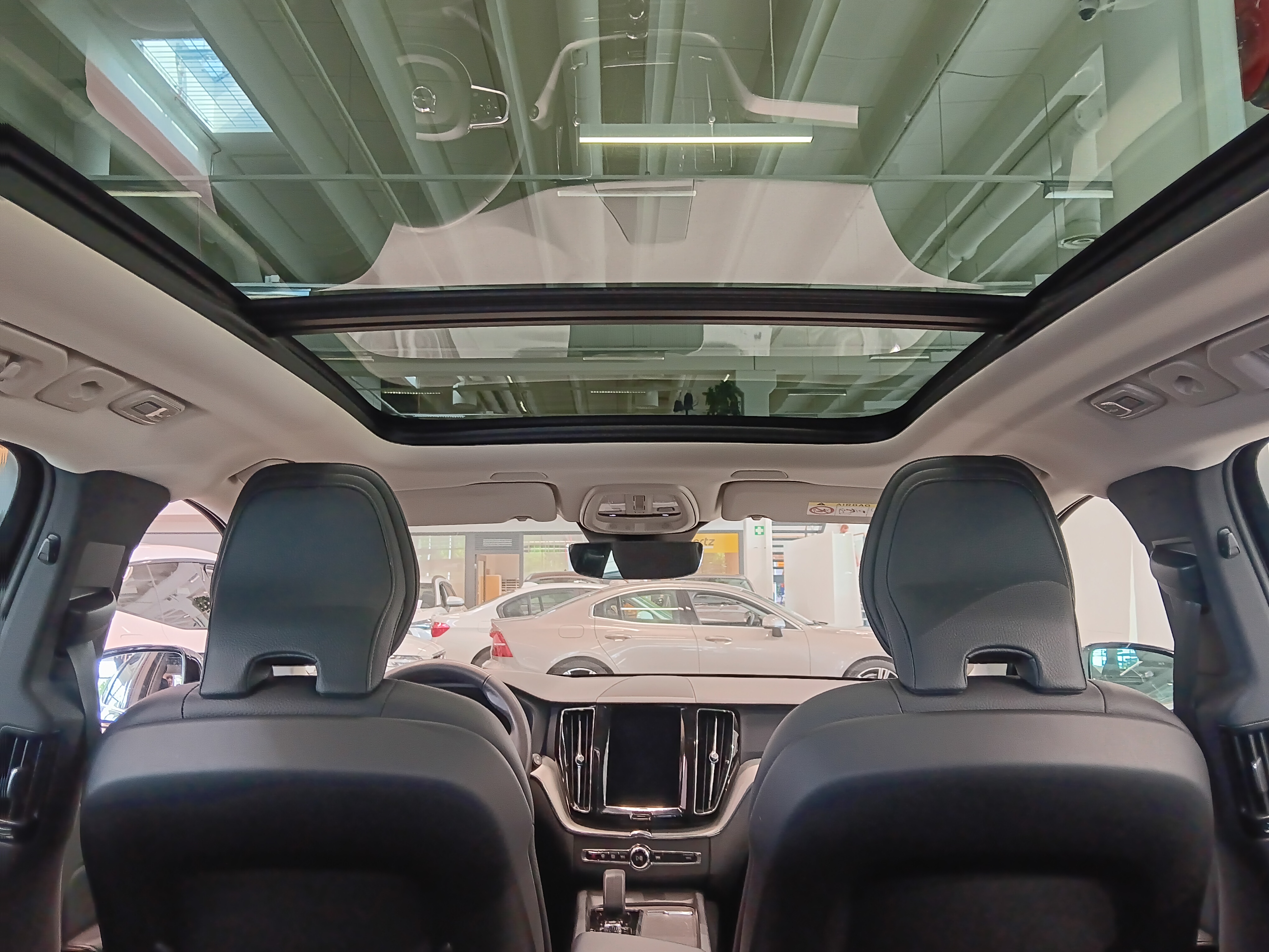 Volvo XC60 T8 AWD LONG RANGE PLUS BRIGHT TAKUU 24KK/40TKM