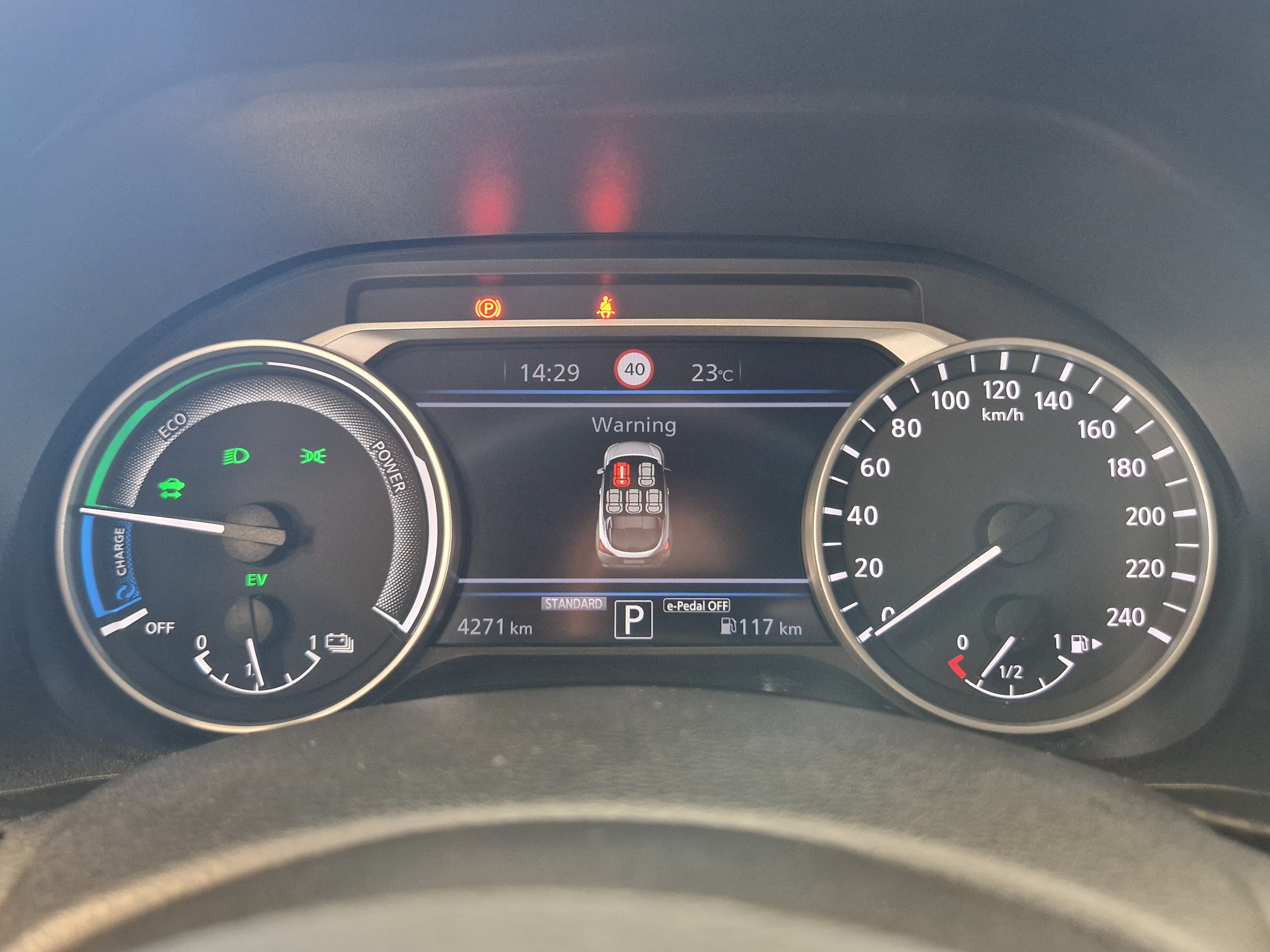 Nissan JUKE DIG-T 143HP 4AMT N-CONNECTA NAVI HEV HSW TAKUU