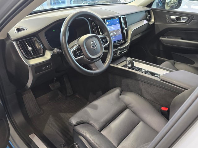 Volvo XC60 T6 AWD LONG RANGE PLUS DARK AUT