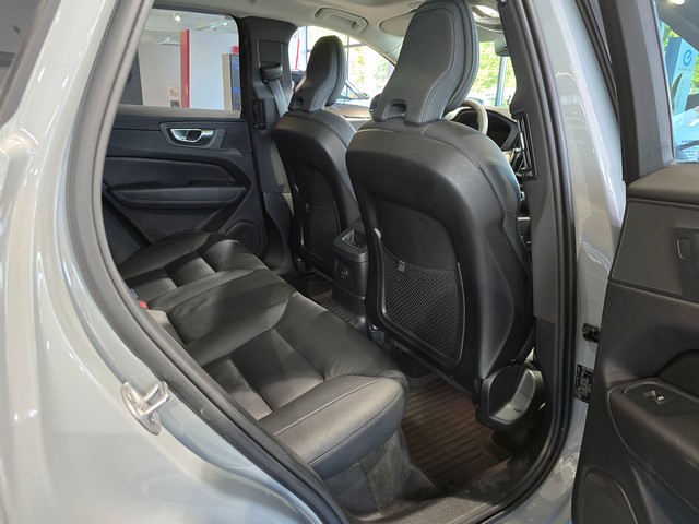 Volvo XC60 T6 AWD LONG RANGE PLUS DARK AUT