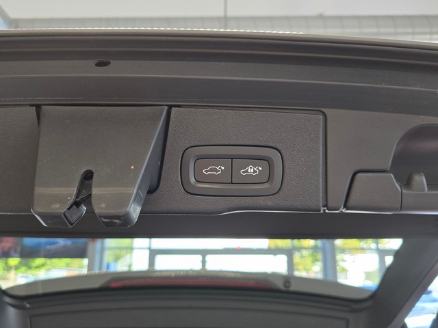 Volvo XC60 T6 AWD LONG RANGE PLUS DARK AUT