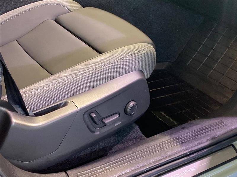 Volvo C40 RECHARGE SINGLE ULTIMATE EXTENDED RANGE