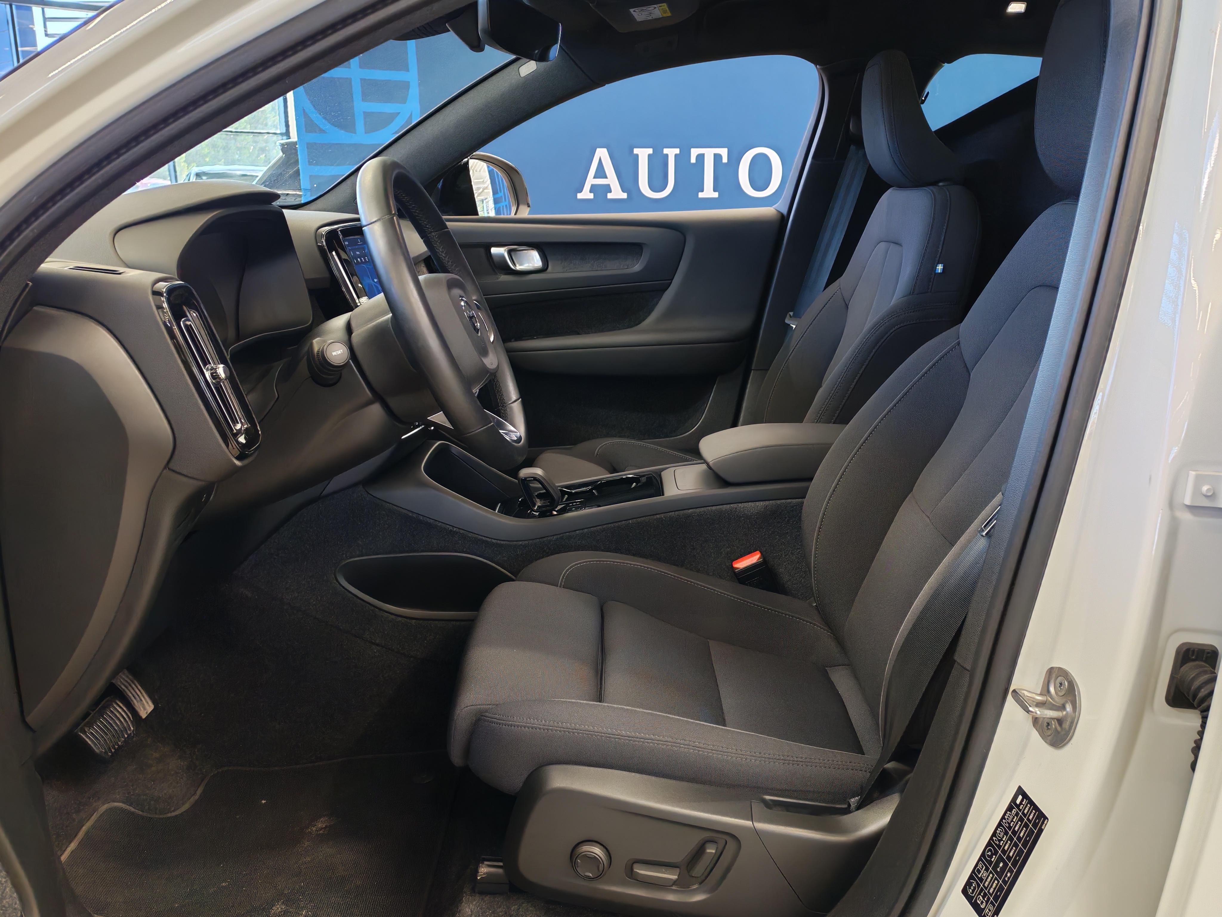Volvo C40 RECHARGE SINGLE PLUS SELEKT TAKUU 24KK